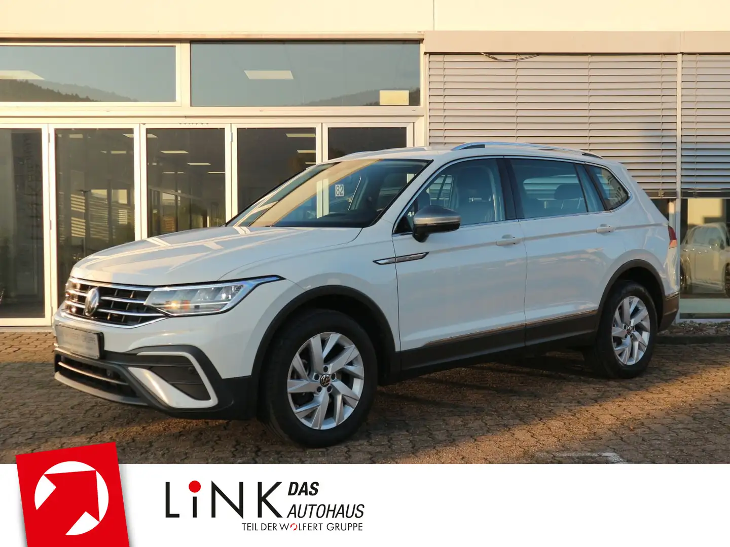 Volkswagen Tiguan Allspace Life 2.0 TDI DSG RFK ACC LED NAV Weiß - 1