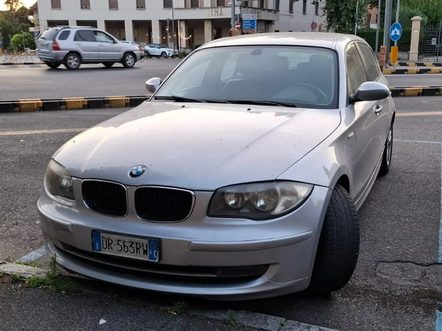 BMW 120 Serie 1 E/81-87 120d 5p Eletta dpf Grigio - 2