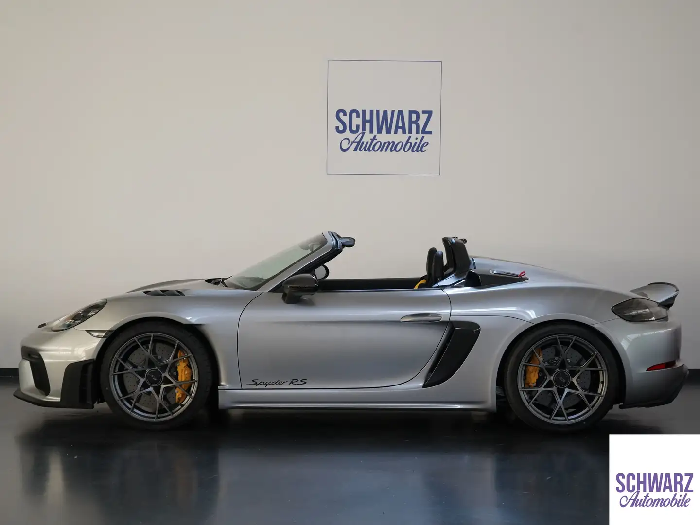 Porsche 718 Spyder Spyder RS Silber - 2