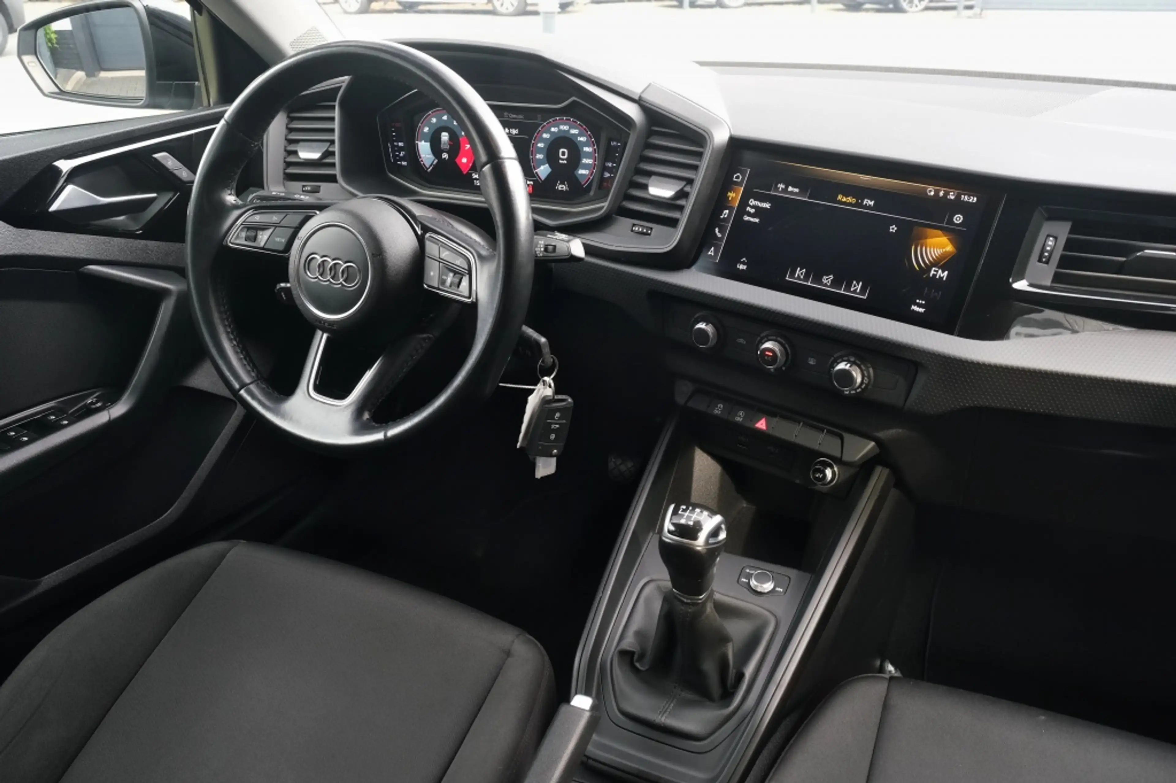 Audi A1 Sportback 25 TFSI Pro Line Nieuw model! Carplay — photo 2