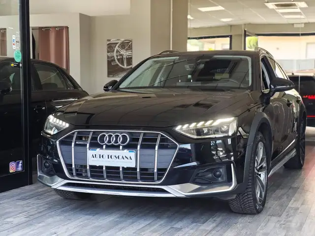 Audi A4 allroad A4 V 2019 Allroad Quattro 40 2.0 tdi mhev Identity Contrast quattro 204cv s-tronic