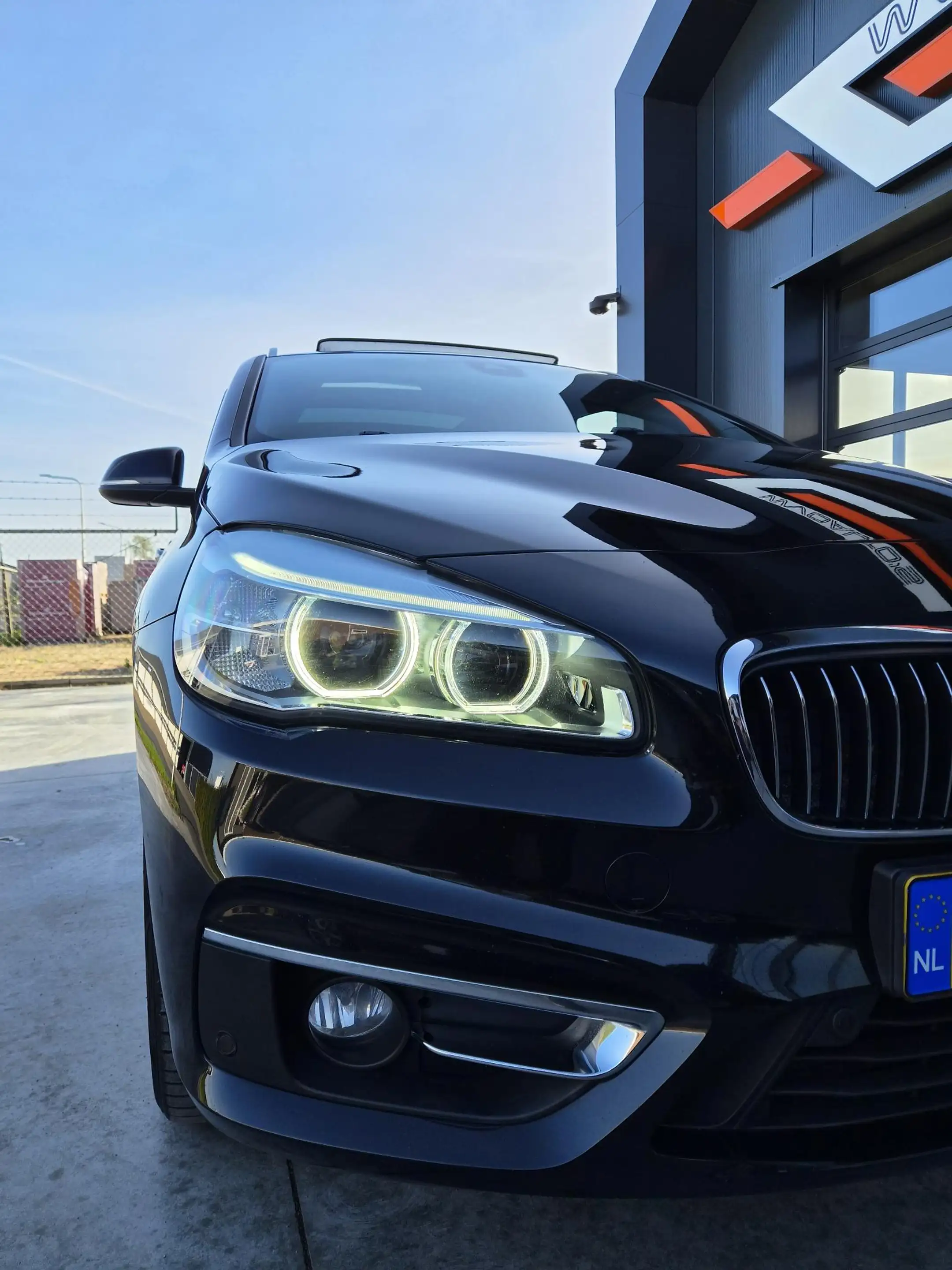 BMW 225 2-serie Active Tourer 225xe Centennial High Execut — photo 11