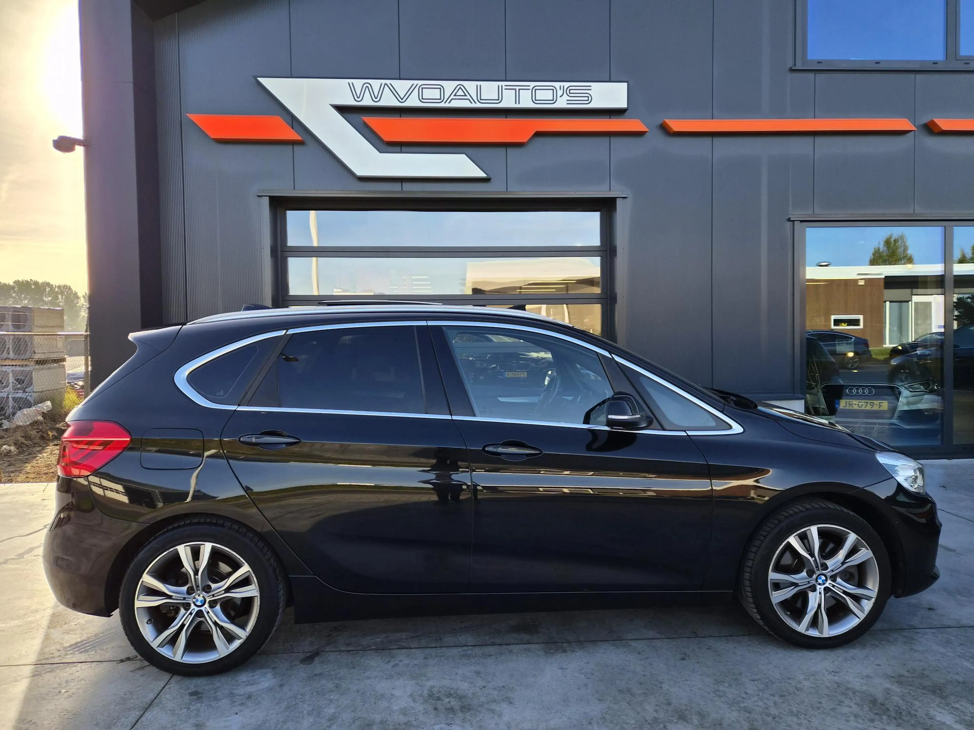 BMW 225 2-serie Active Tourer 225xe Centennial High Execut — photo 13