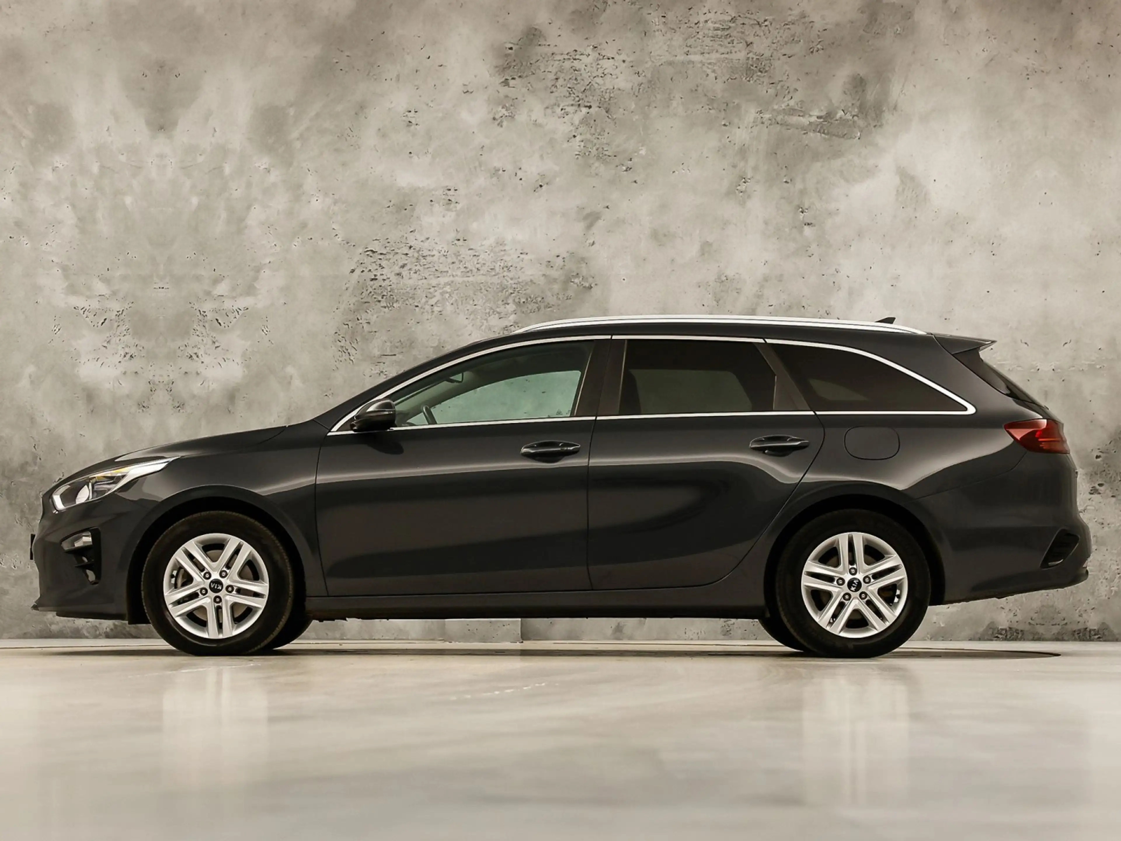 Kia Ceed / cee'd 1.5 T-GDi DynamicPlusLine 160Pk Automaat (APPLE CA — photo 2