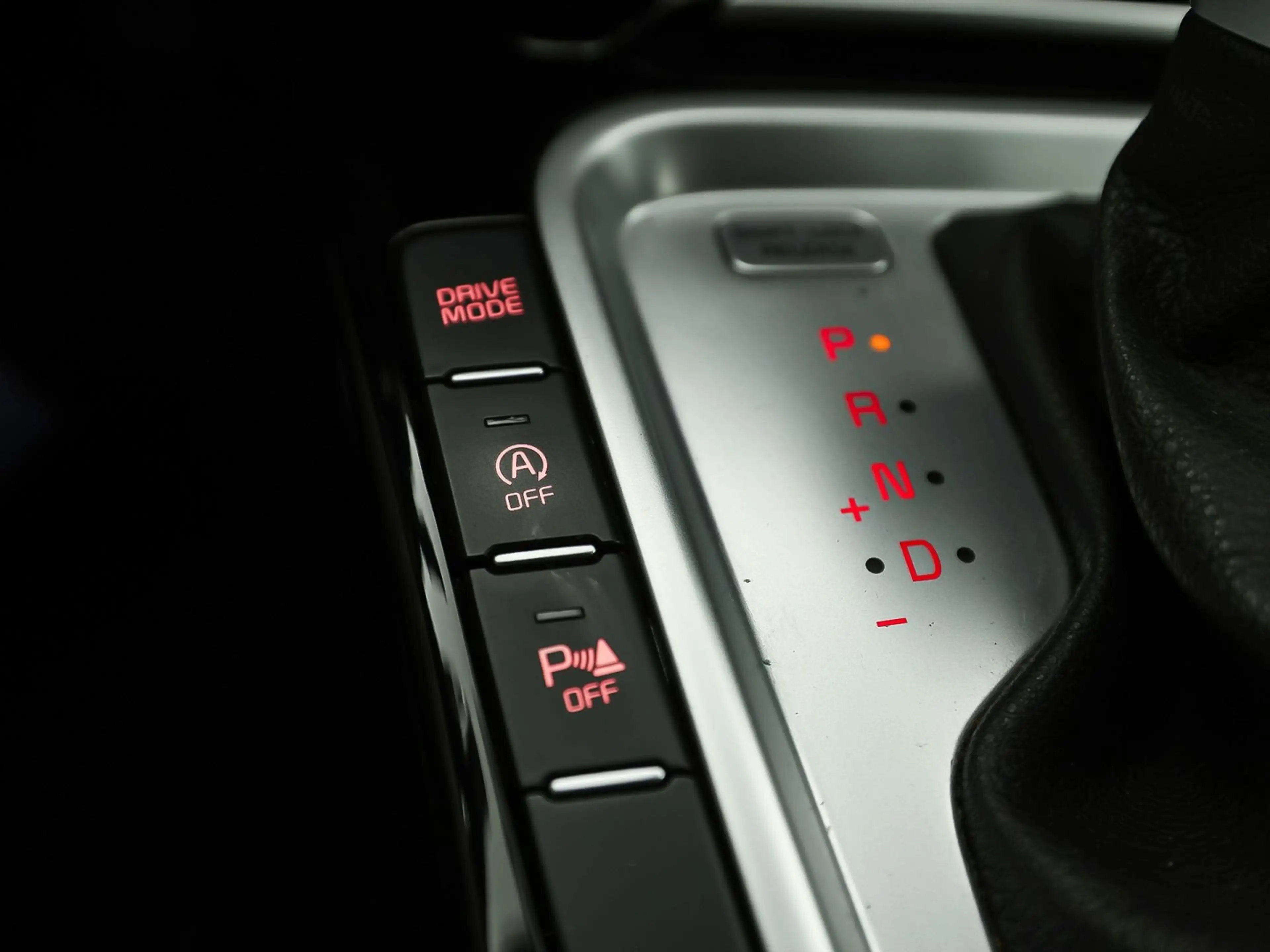 Kia Ceed / cee'd 1.5 T-GDi DynamicPlusLine 160Pk Automaat (APPLE CA — photo 32