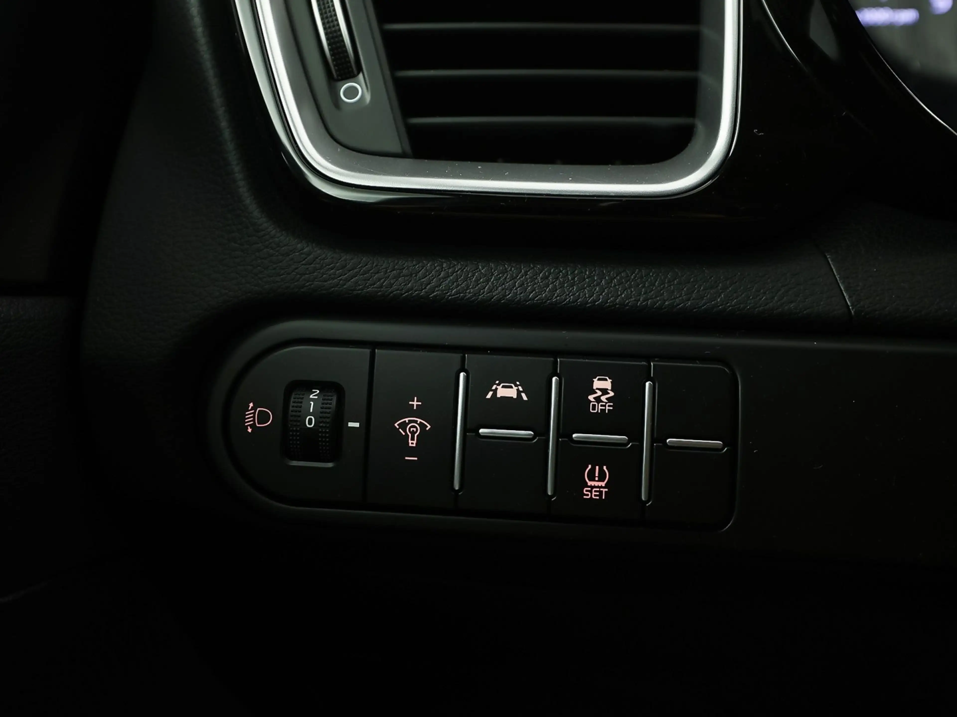 Kia Ceed / cee'd 1.5 T-GDi DynamicPlusLine 160Pk Automaat (APPLE CA — photo 24