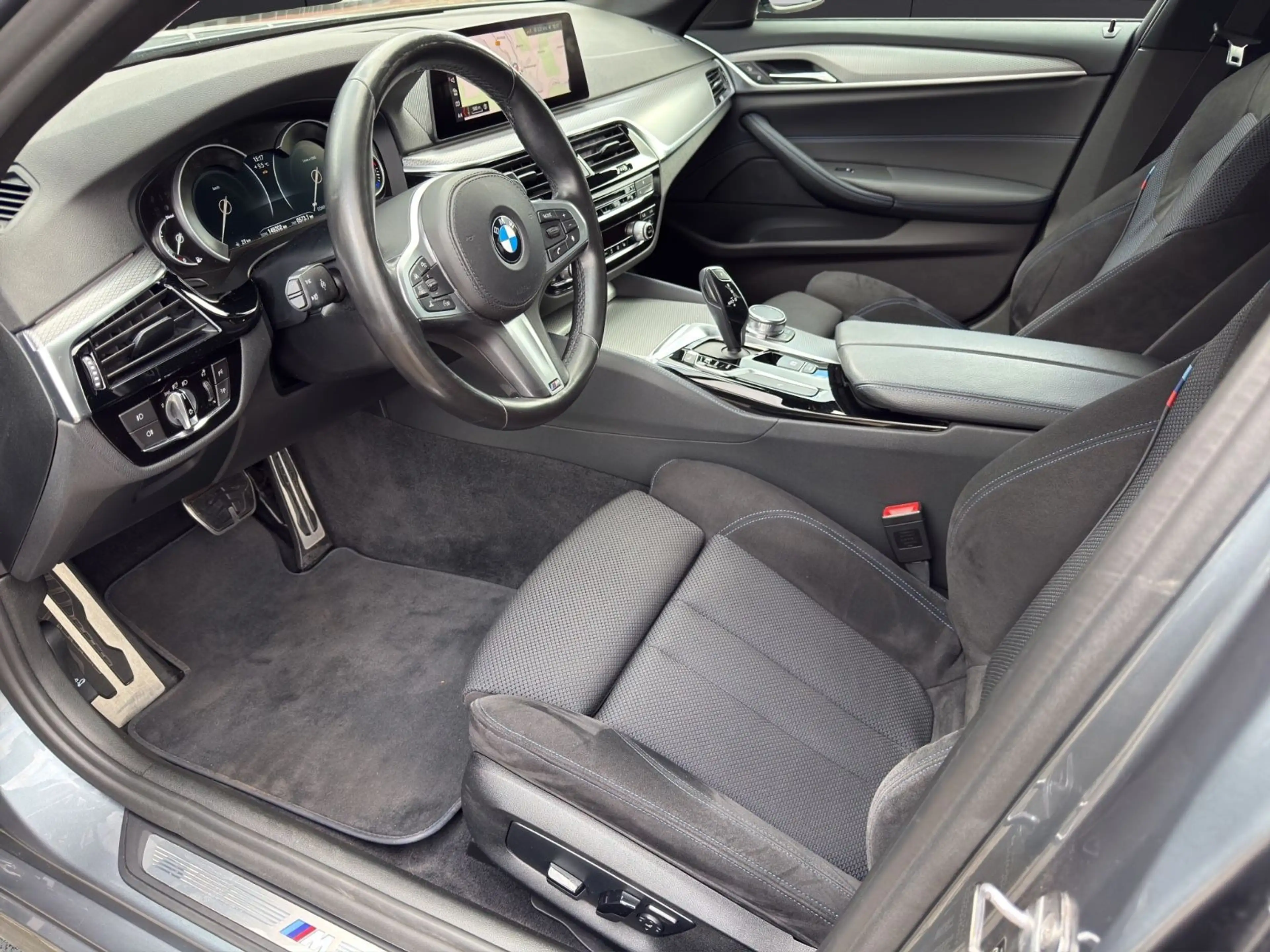 BMW 530 d Touring M-Sport TOP AUSSTATTUNG — photo 10