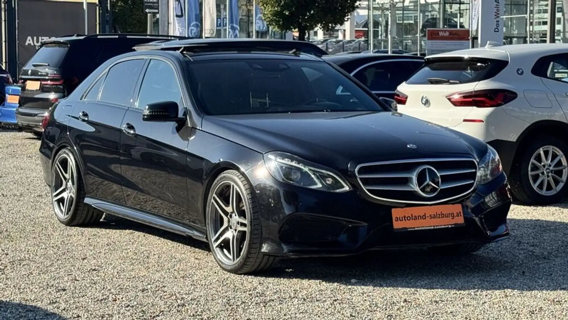 Mercedes-Benz E 350 BlueTEC 4-Matic AMG PAKET Schwarz - 1