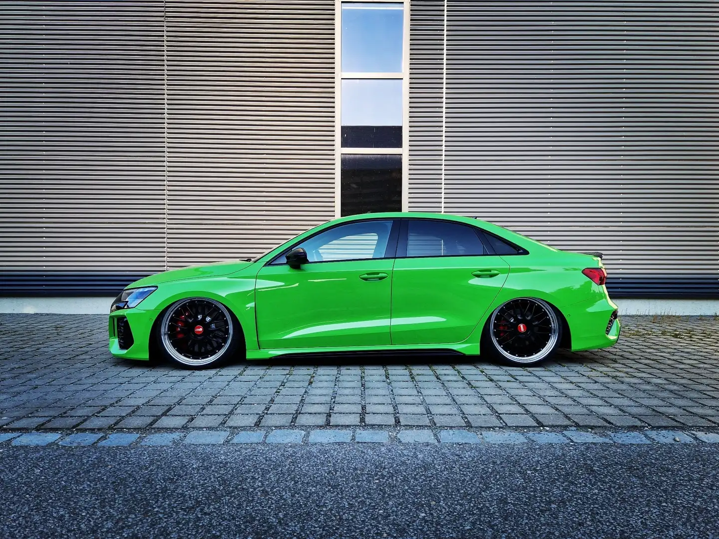 Audi RS3 Limousine quattro B&O 20 Zoll KW Airride Carbon Vert - 2
