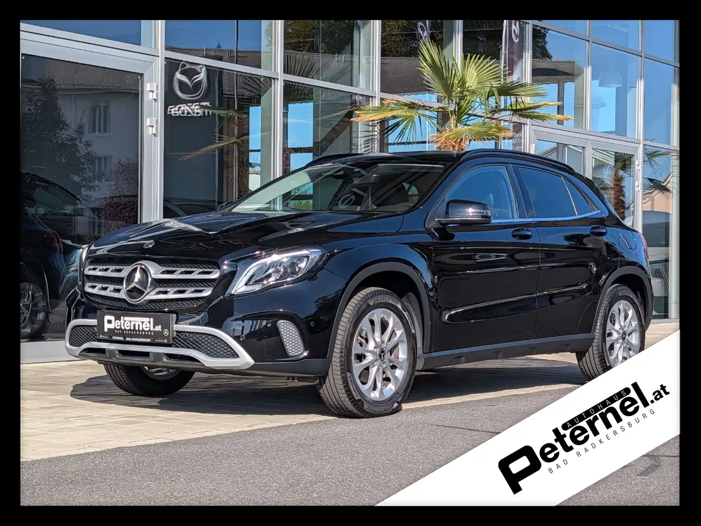 Mercedes-Benz GLA 180 RKam Klima Shz eHeck Schwarz - 1