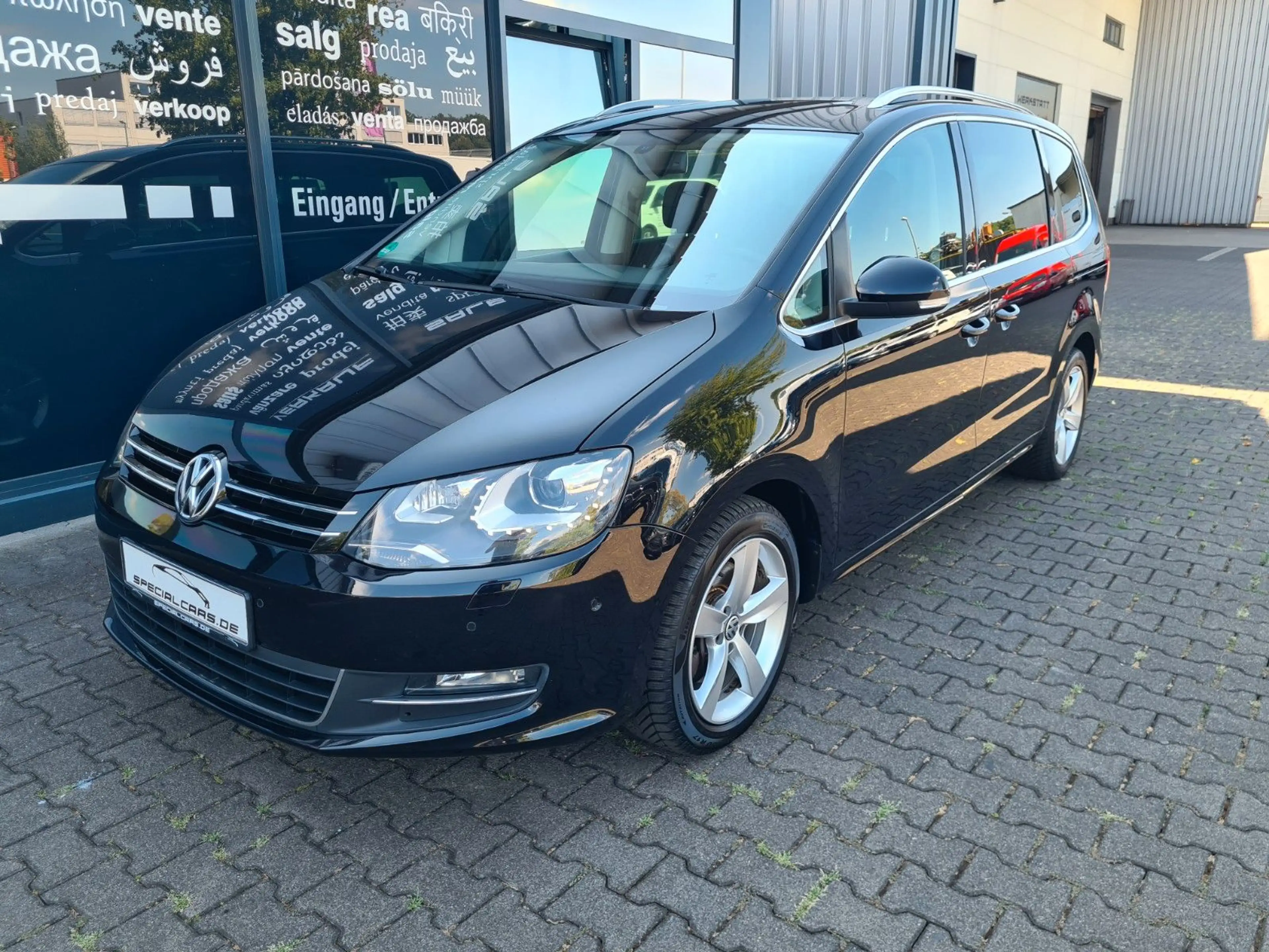 Volkswagen Sharan Highline 2.0 TSi DSG - 7 SITZER - eTüren — photo 3