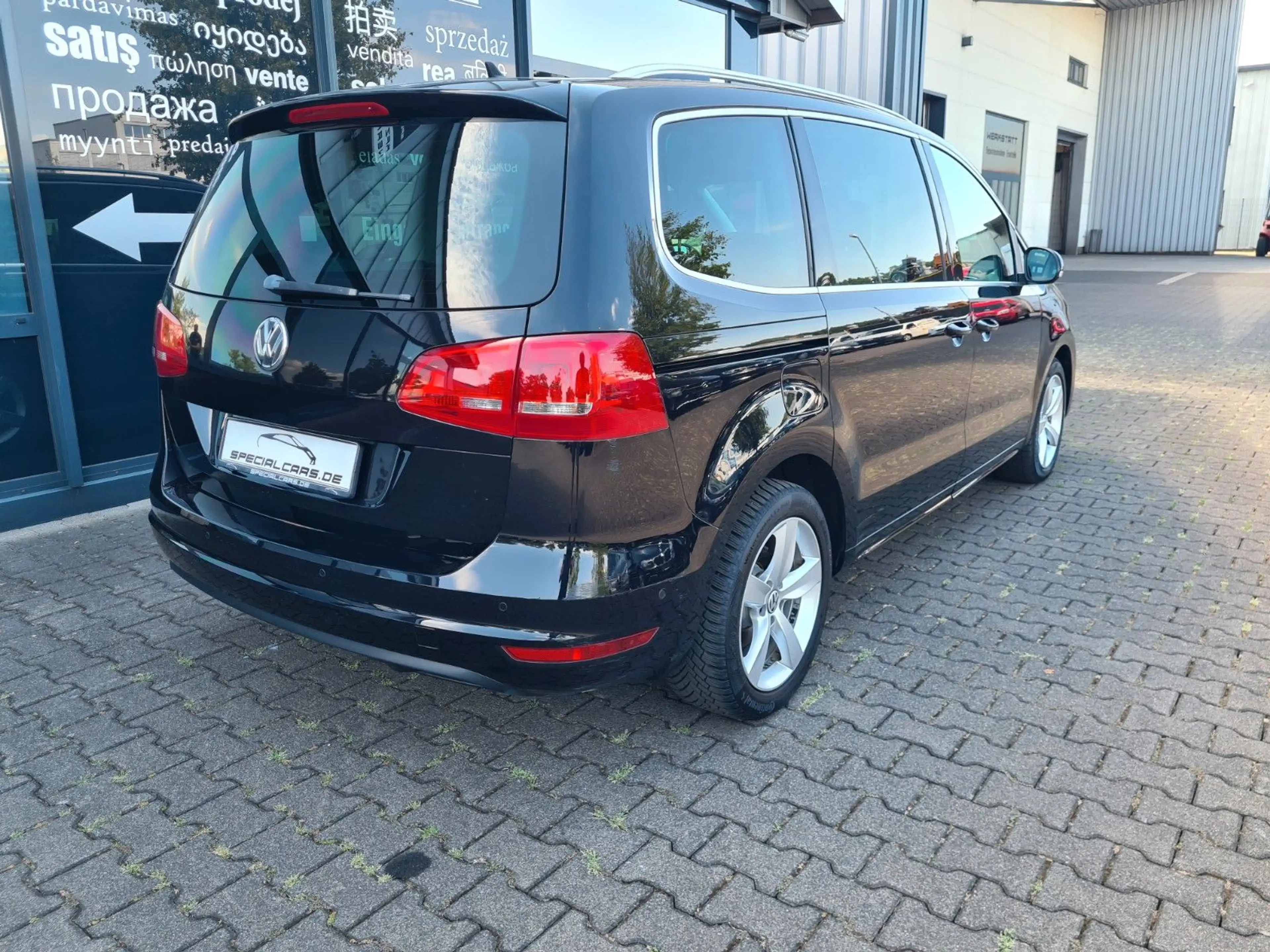 Volkswagen Sharan Highline 2.0 TSi DSG - 7 SITZER - eTüren — photo 7