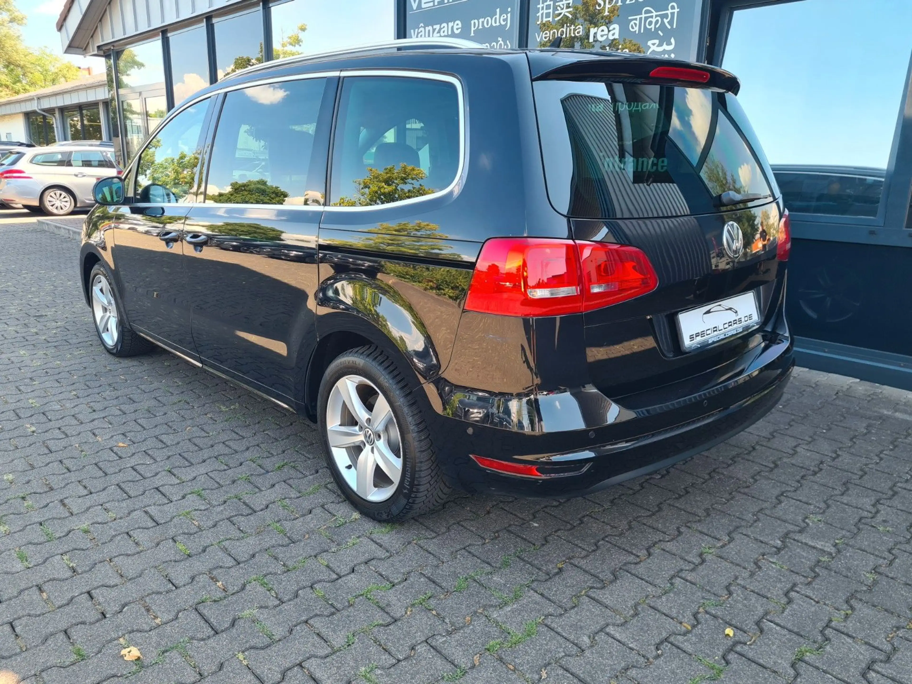 Volkswagen Sharan Highline 2.0 TSi DSG - 7 SITZER - eTüren — photo 5