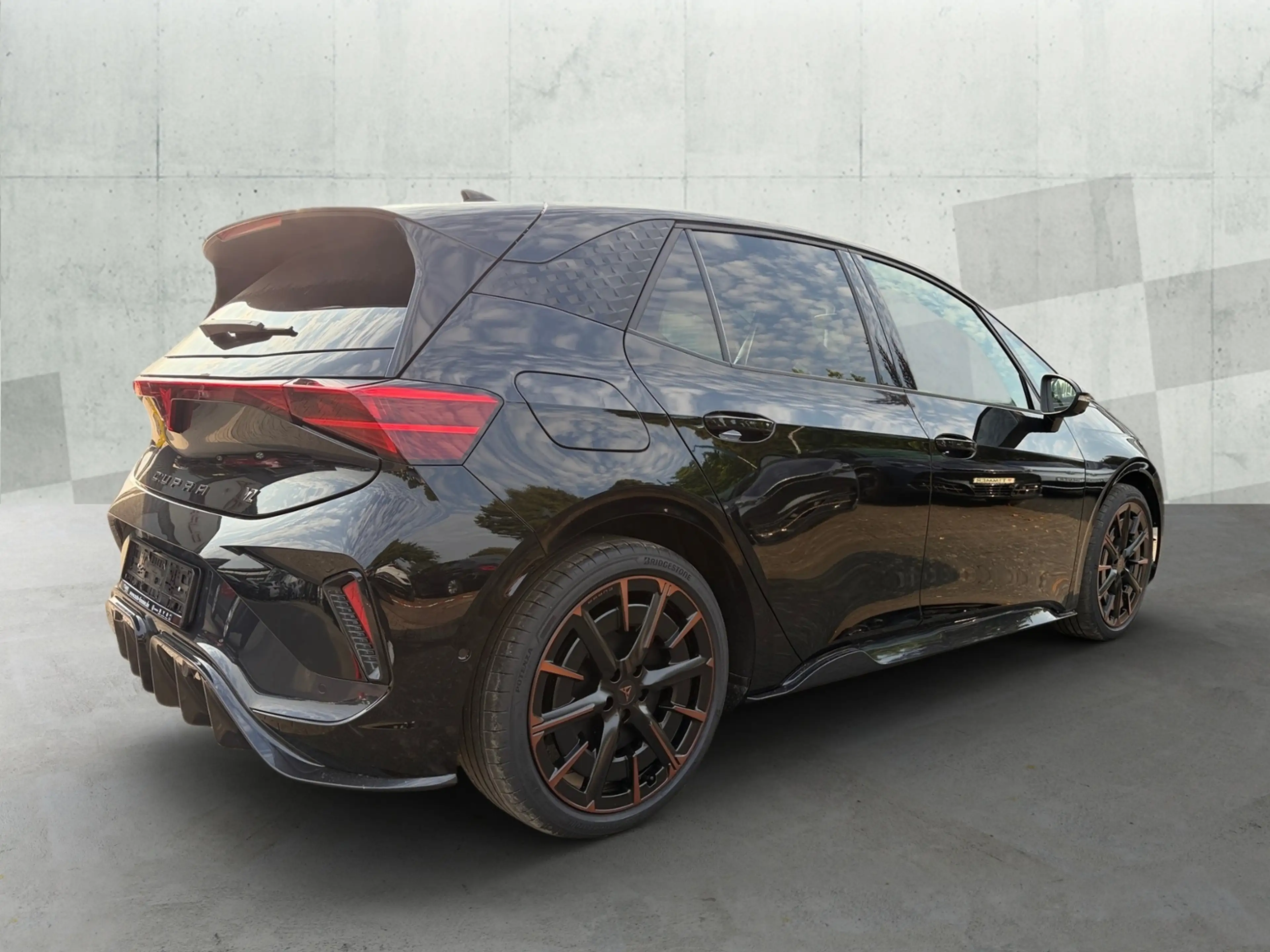 CUPRA Born VZ 240KW (326PS)*DSG*AHK*NAVI*HEAD-UP*SENNHEISER* — photo 3
