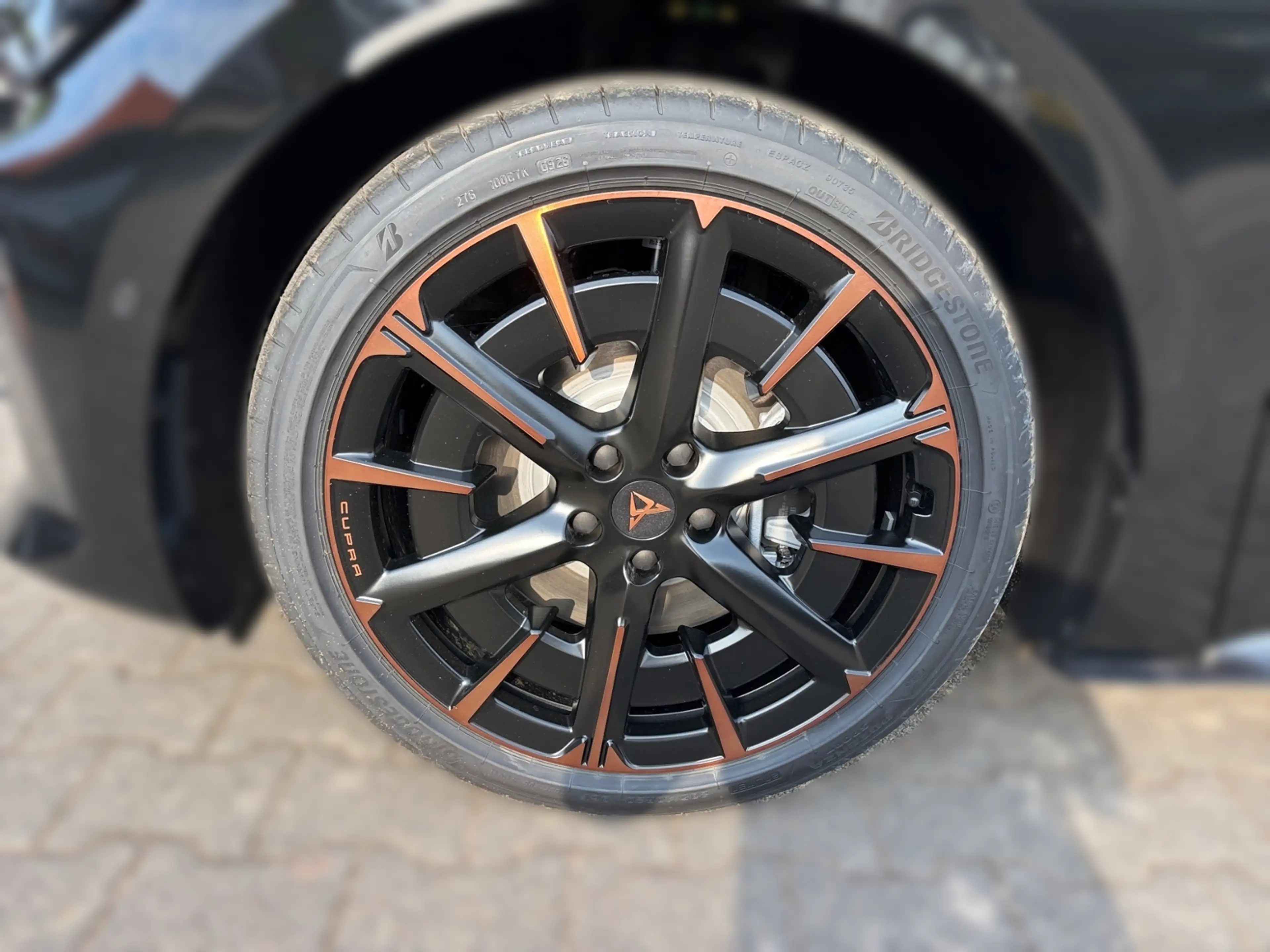 CUPRA Born VZ 240KW (326PS)*DSG*AHK*NAVI*HEAD-UP*SENNHEISER* — photo 6