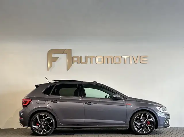 Volkswagen Polo view 8