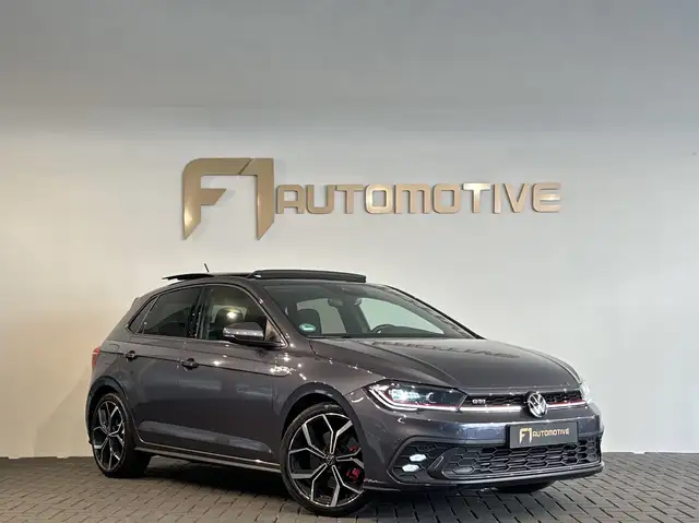 Volkswagen Polo view 3