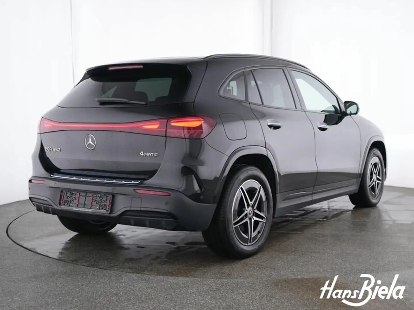 Mercedes-Benz EQA 350 EQA 350 4M AMG/Night/18"/Pan/AHK/Bur/Dis/360/HUD Zwart - 2