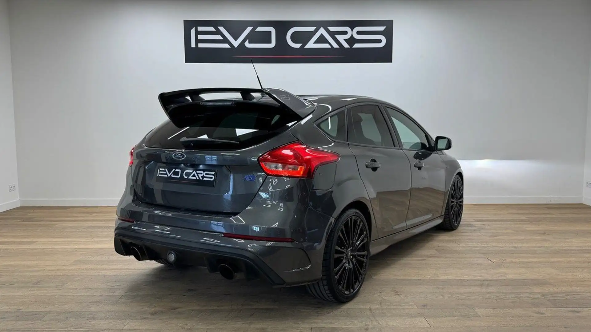 Ford Focus RS MK3 2.3 350 ch / Etriers bleu RS / Caméra de re Grijs - 2