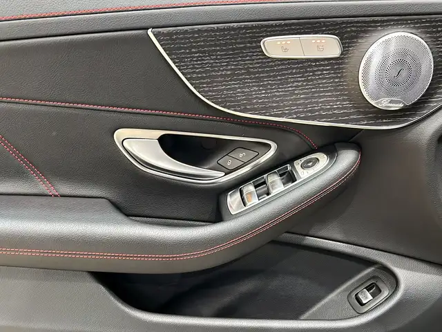 Mercedes-Benz C view 15
