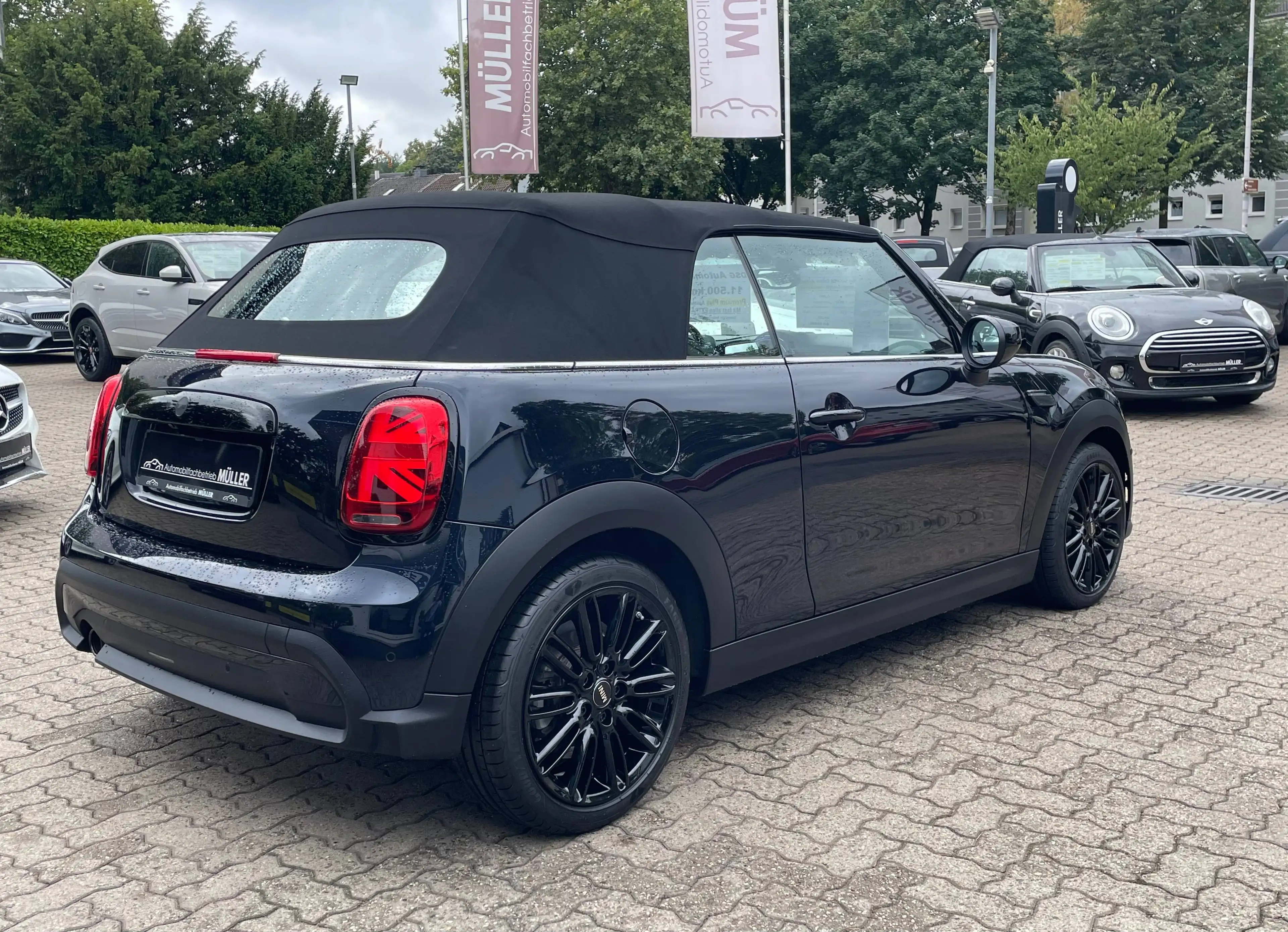 MINI Cooper Cabrio MINI CABRIO Autom."LOUNGE-Echtleder"Sportsitze+KAMERA+HeadUp +"PREMIUM PLUS Paket"+1.Hand — photo 7