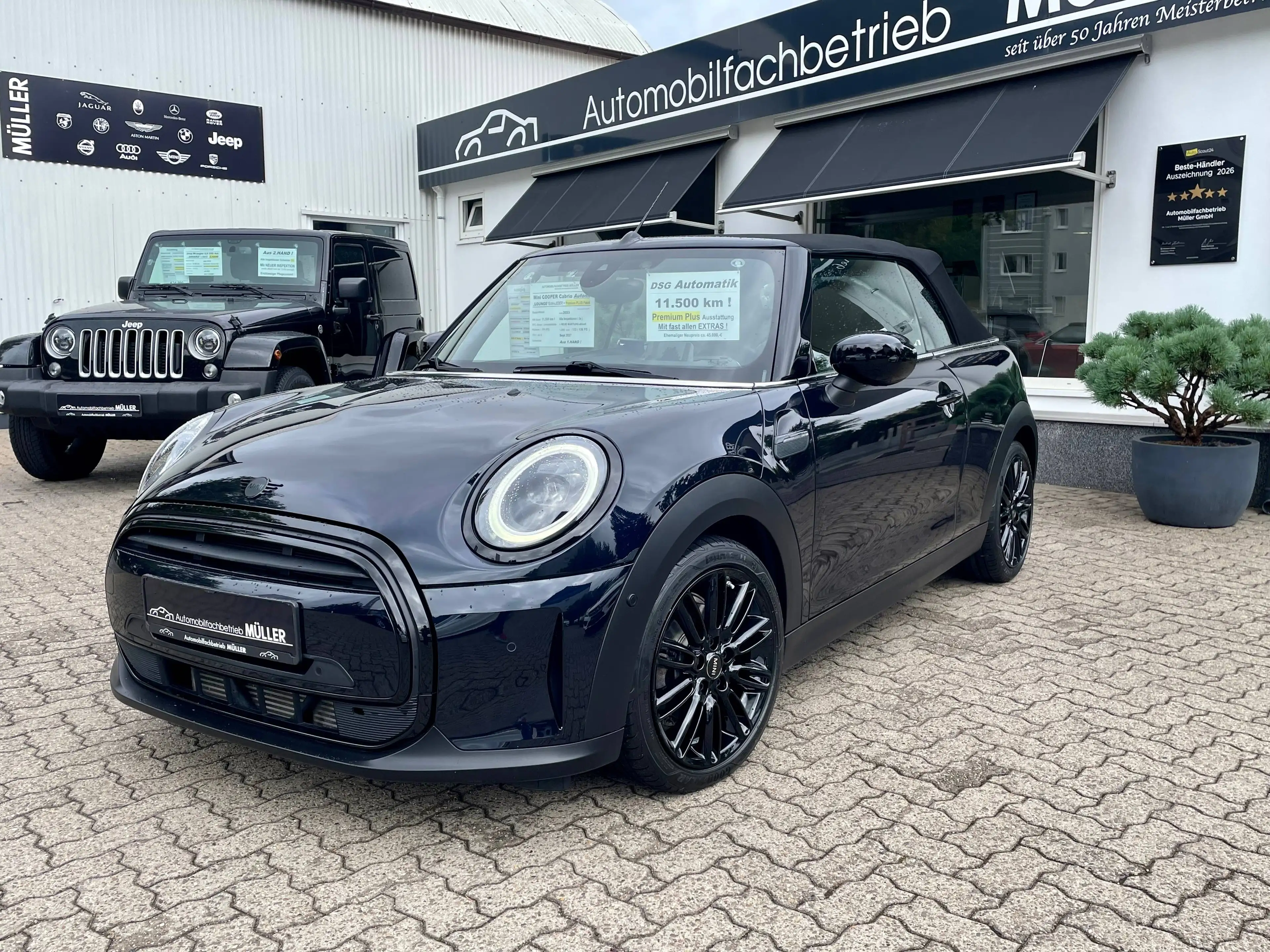 MINI Cooper Cabrio MINI CABRIO Autom."LOUNGE-Echtleder"Sportsitze+KAMERA+HeadUp +"PREMIUM PLUS Paket"+1.Hand — photo 4