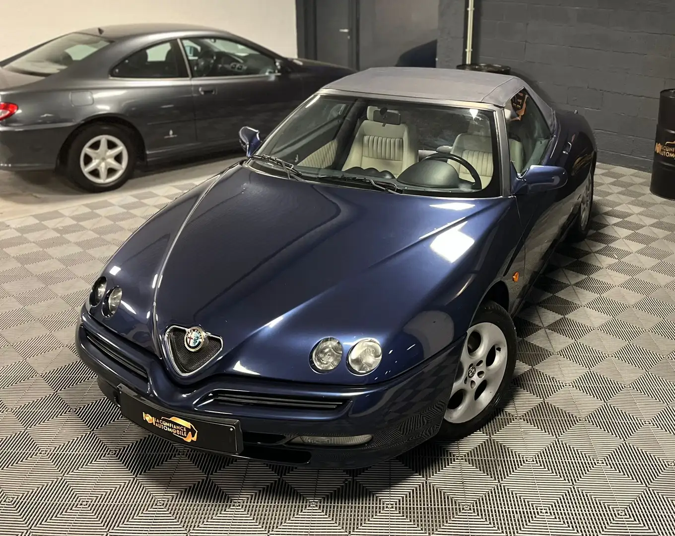 Alfa Romeo Spider 2.0i 16v CT OK Garantie 12 Mois Bleu - 2