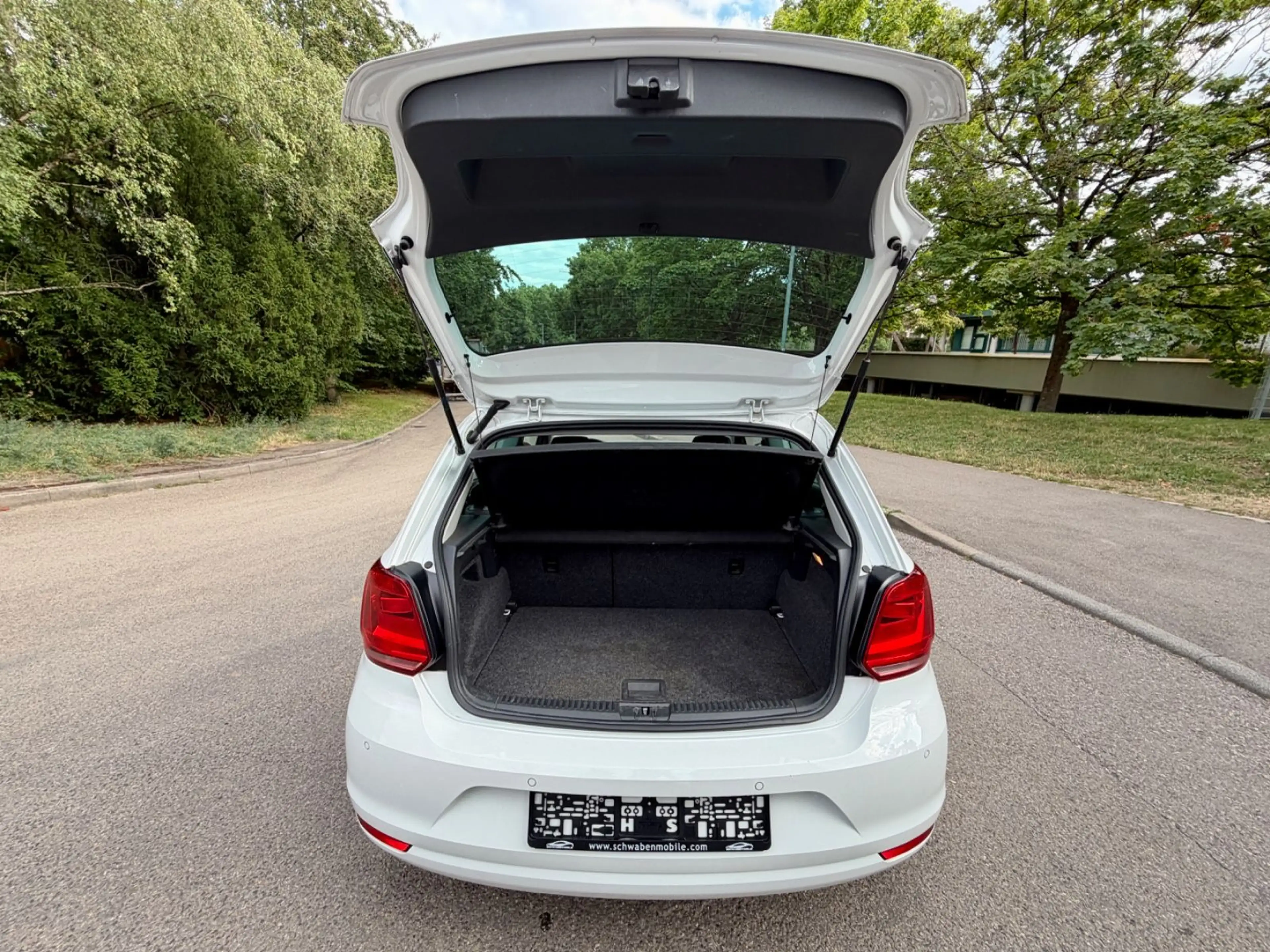 Volkswagen Polo V 1.0 MPI*BEATS*PDC V+H*TEMP*TOUCH*BT*KLIMA — photo 14