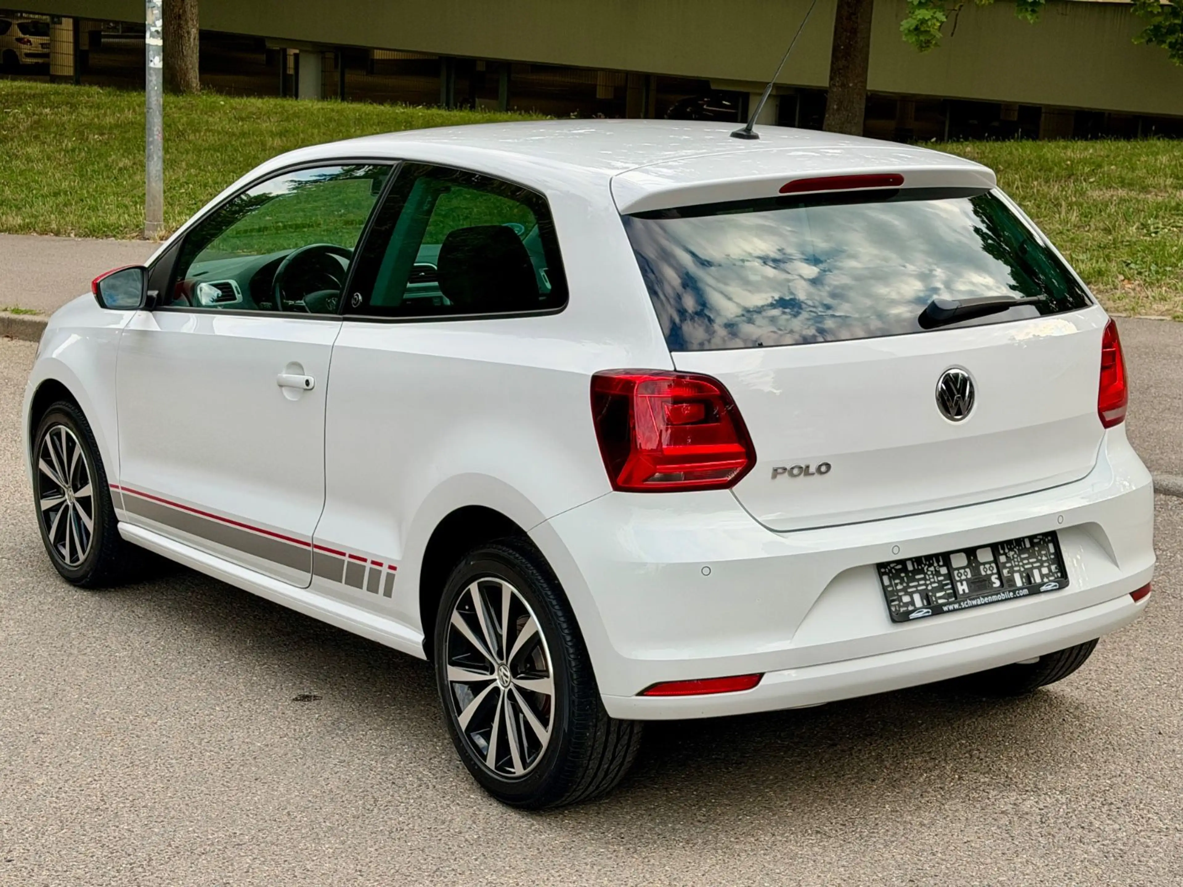 Volkswagen Polo V 1.0 MPI*BEATS*PDC V+H*TEMP*TOUCH*BT*KLIMA — photo 4