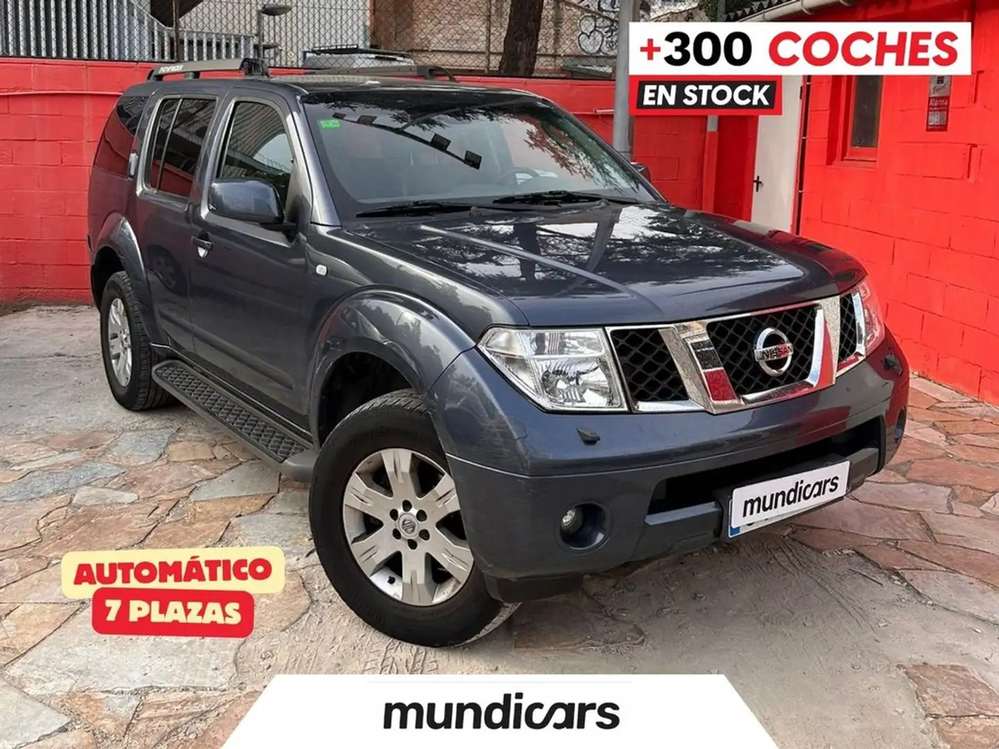 Nissan Pathfinder 2.5 dCi (174CV) SE Auto, 7 plazas Grau - 1