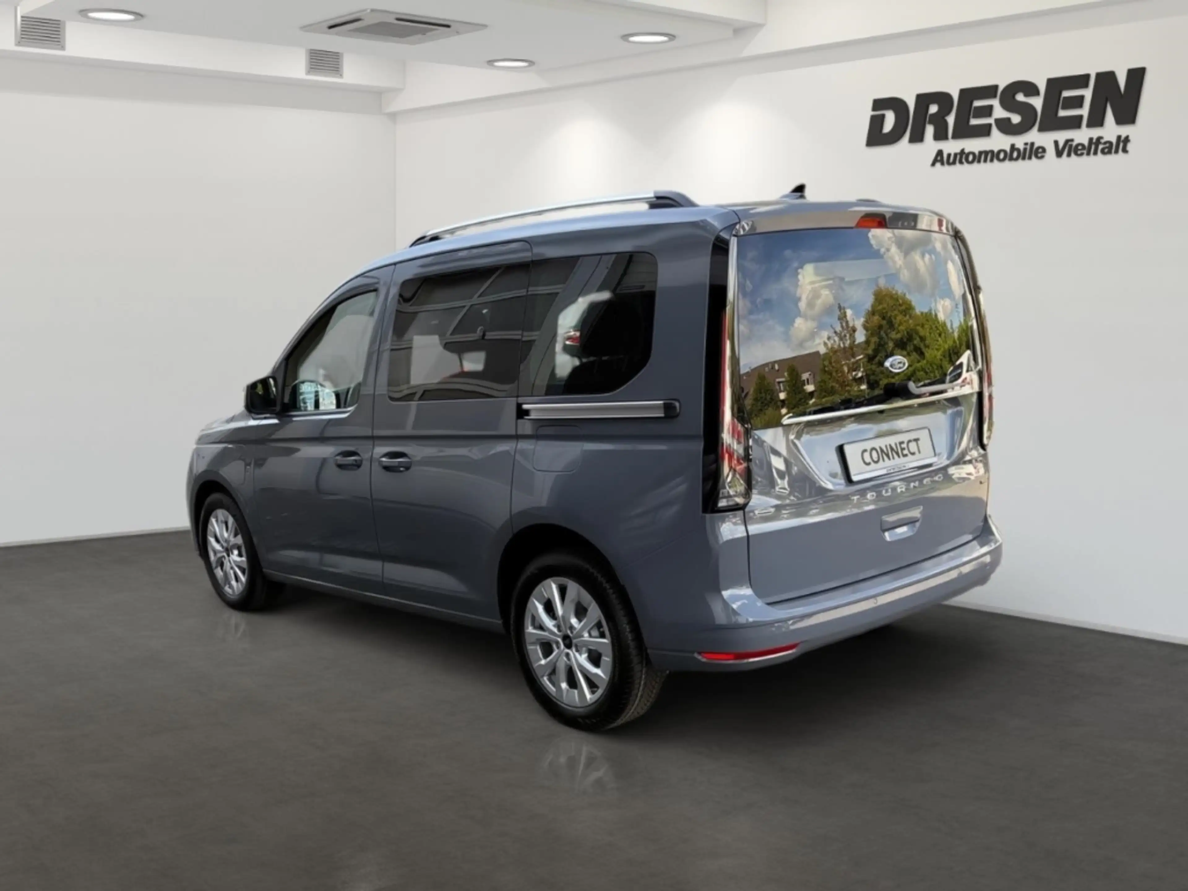 Ford Tourneo Connect Titanium 1,5l EcoBoost AT PHEV Navi Digitales Cock — photo 5