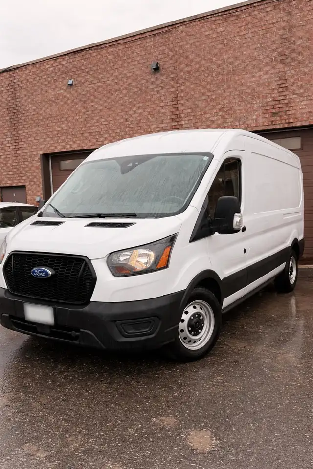 2021 Ford Transit Cargo Van