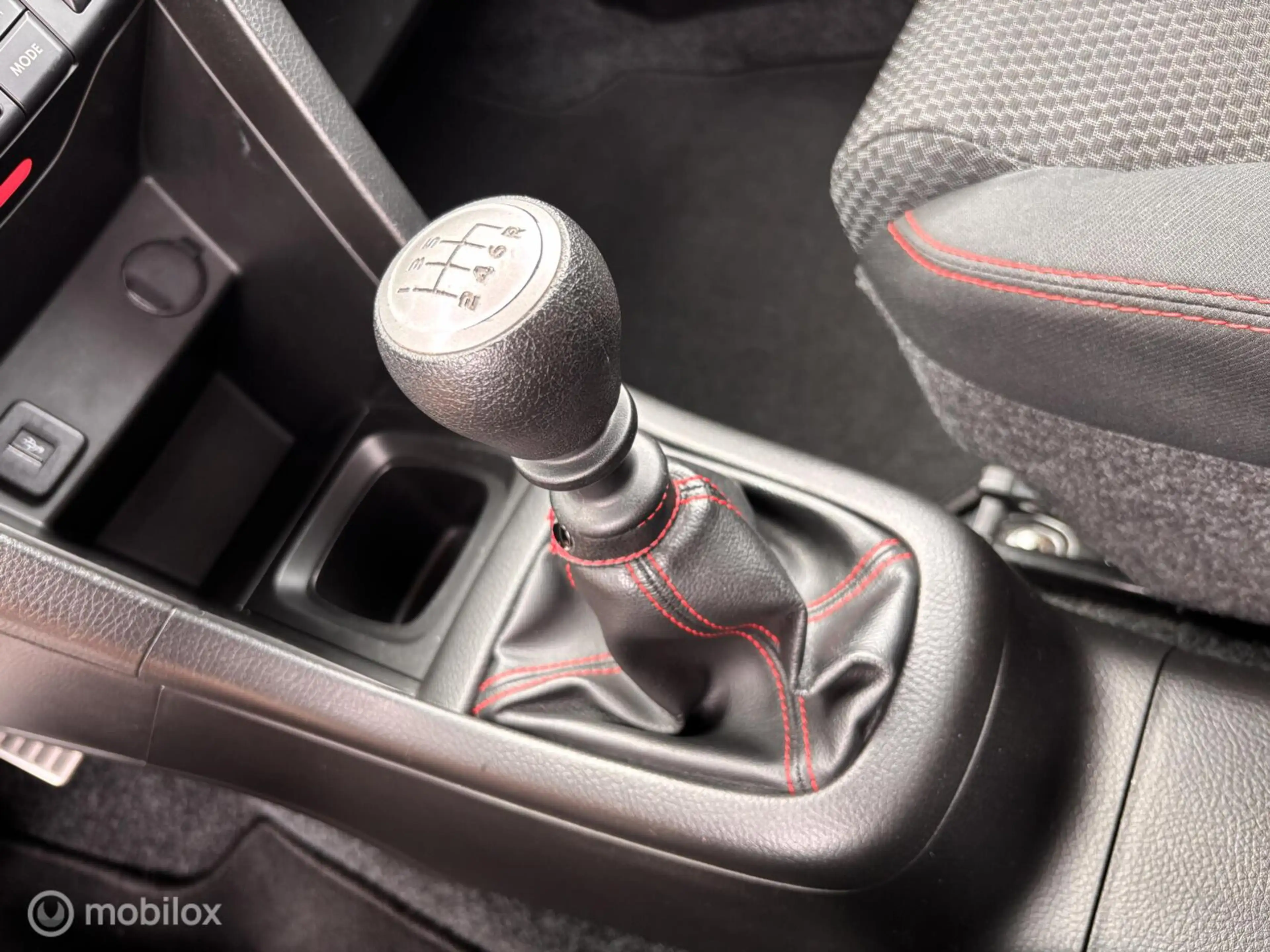 Suzuki Swift 1.6 Sport 136PK Xenon Keyless LIEFHEBBERS AUTO — photo 14