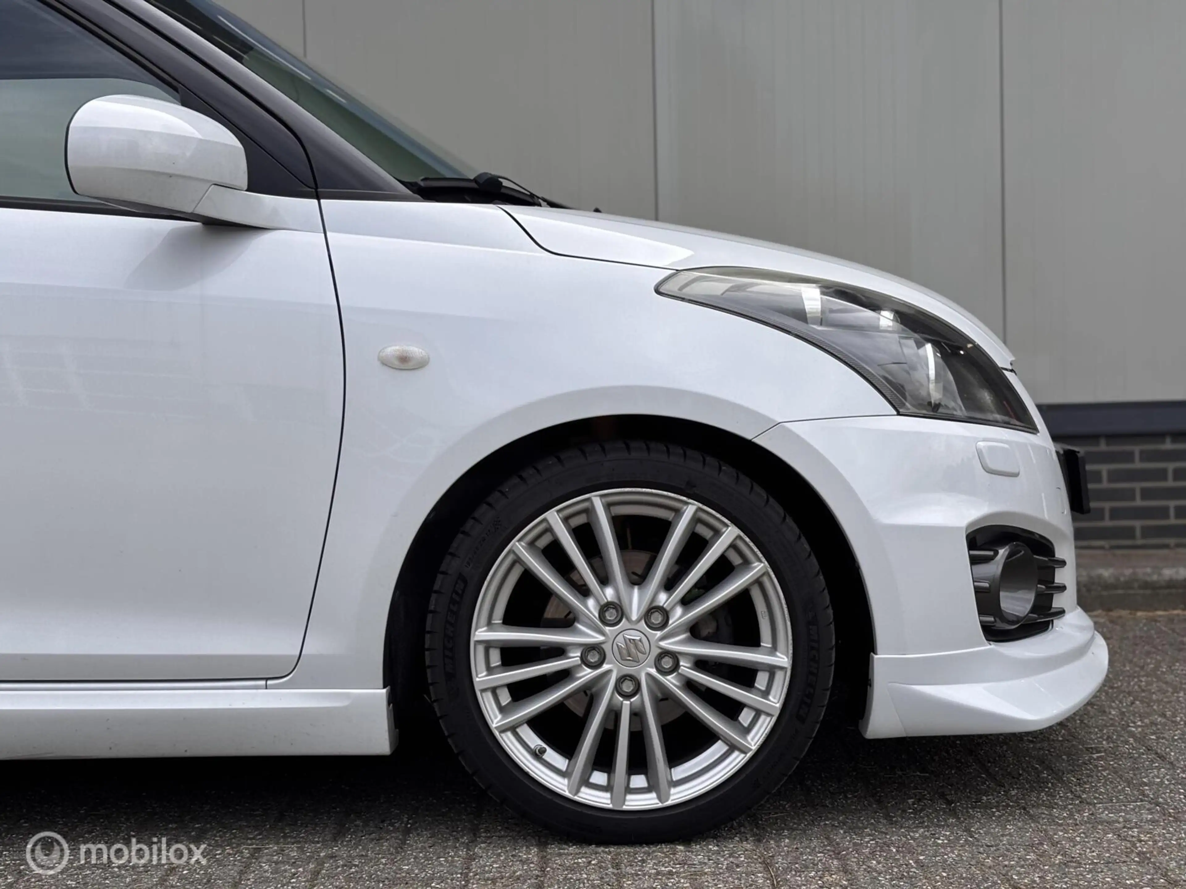 Suzuki Swift 1.6 Sport 136PK Xenon Keyless LIEFHEBBERS AUTO — photo 7