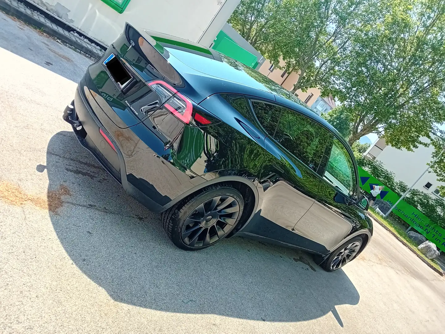 Tesla Model Y Model Y Long Range AWD 75kWh Schwarz - 1