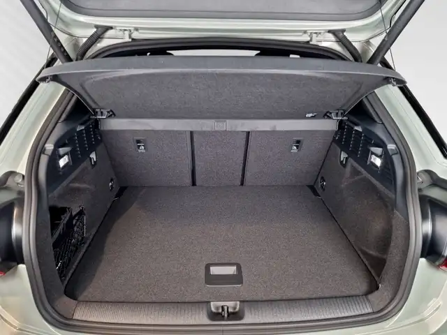 Audi Q2 view 10