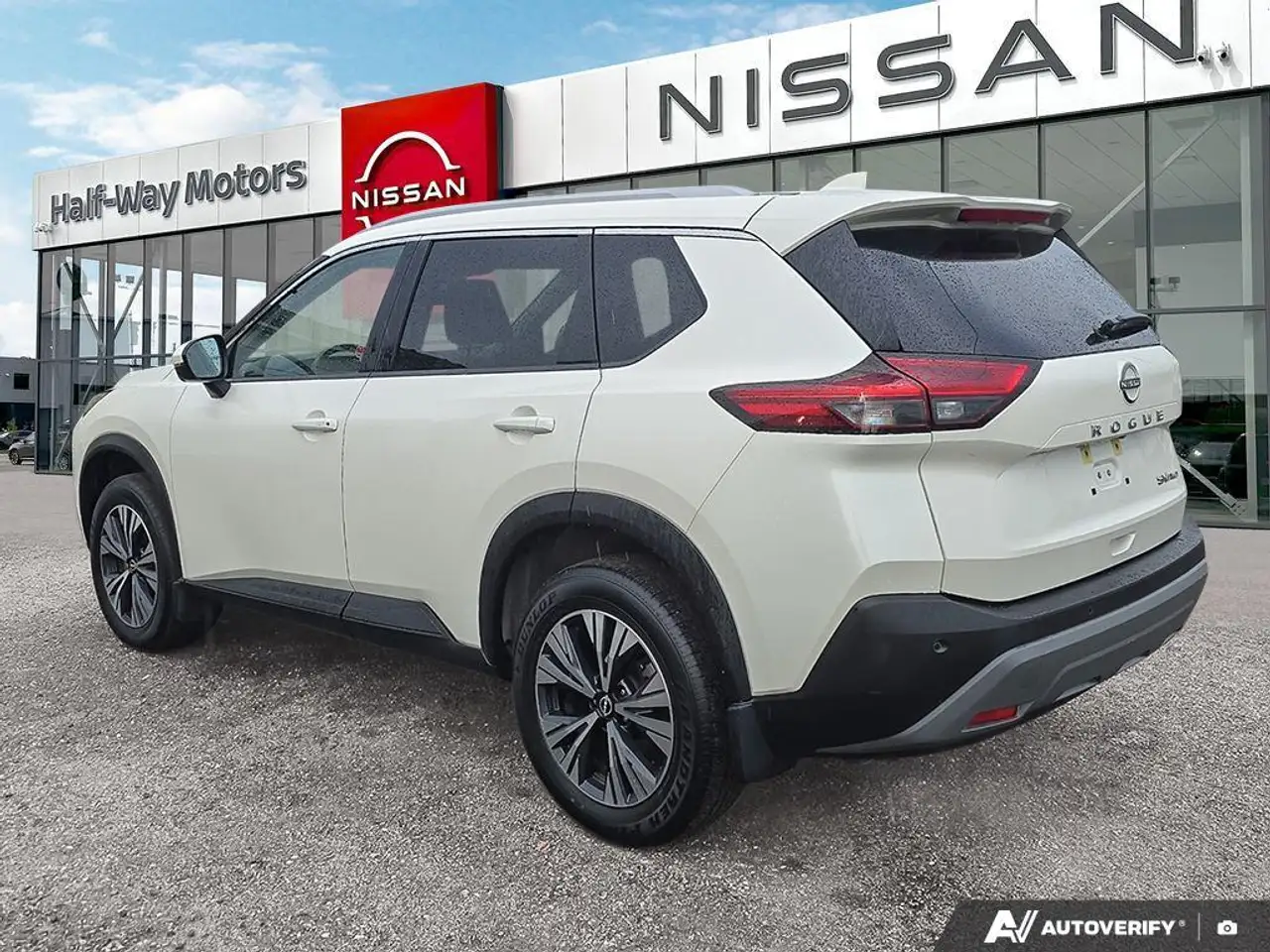 Nissan Rogue fotografie Nissan Rogue