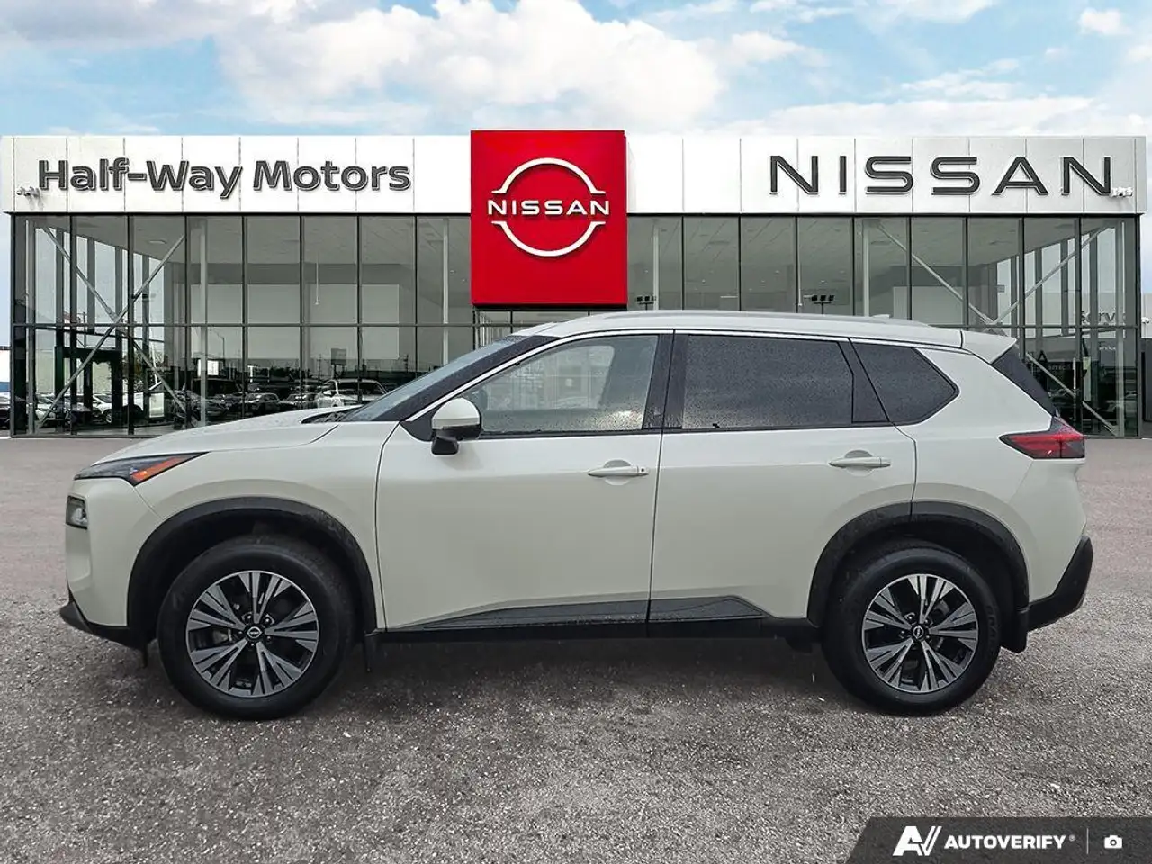 Nissan Rogue fotografie Nissan Rogue