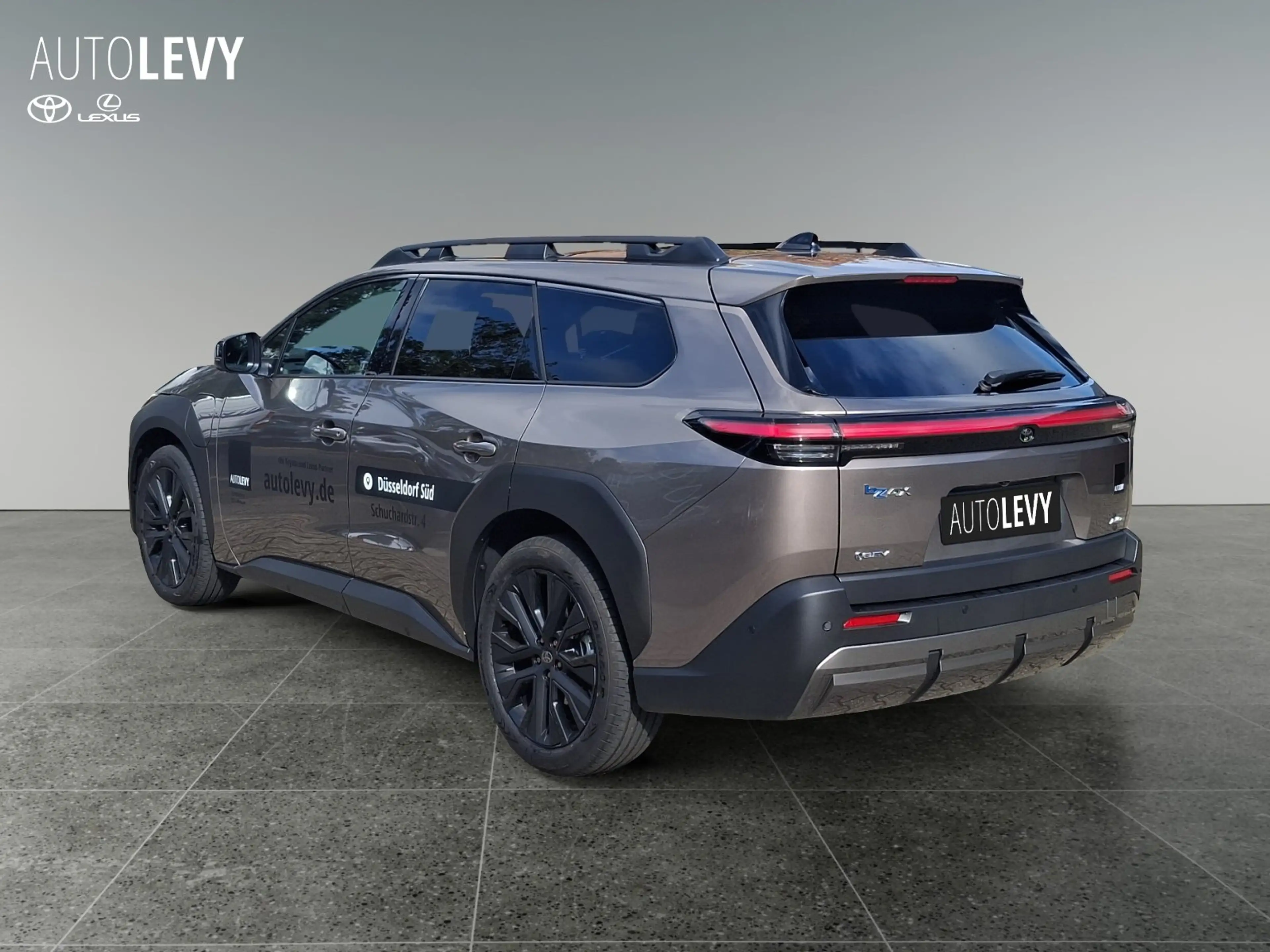 Toyota bZ4X Touring 4X4 Panorama Dach / 360 Kamera — photo 4