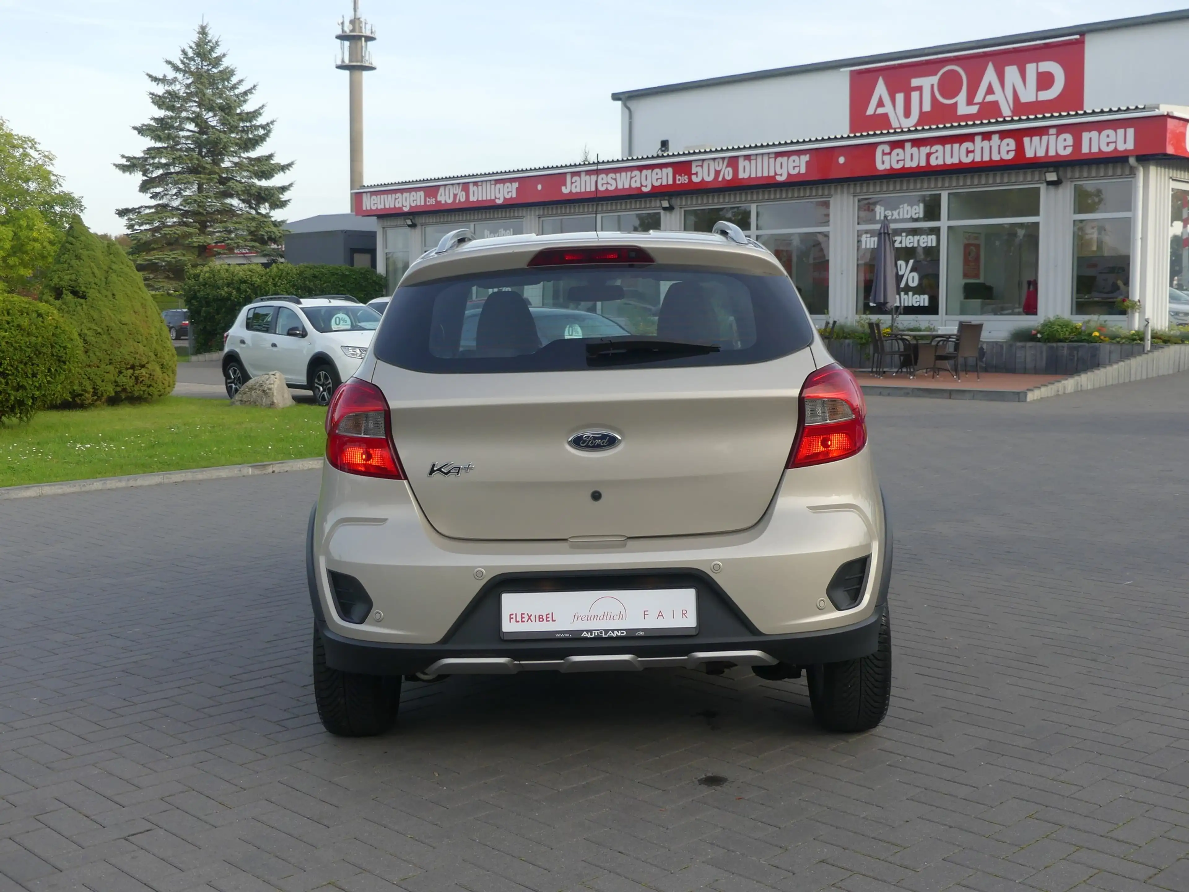 Ford Ka/Ka+ KA+ 1.2 Active Tempomat PDC Klimaaut. Bluetooth — photo 4