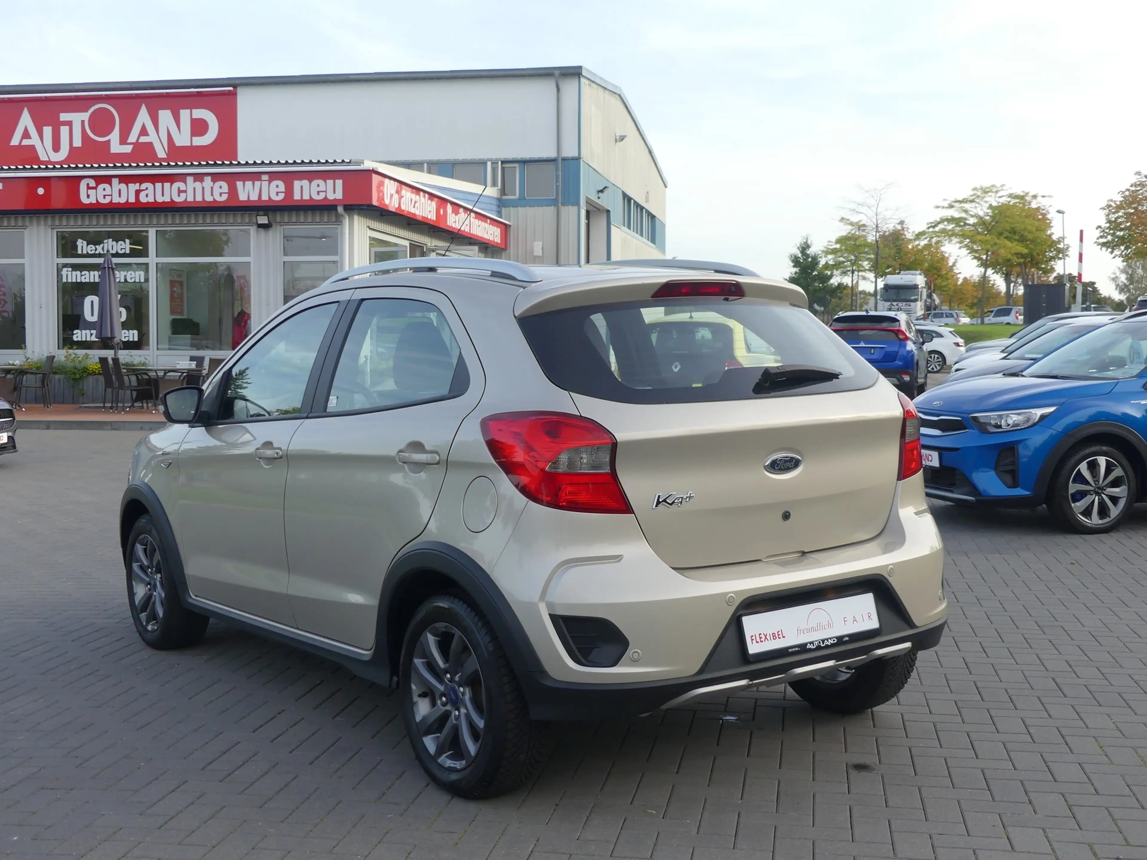 Ford Ka/Ka+ KA+ 1.2 Active Tempomat PDC Klimaaut. Bluetooth — photo 3