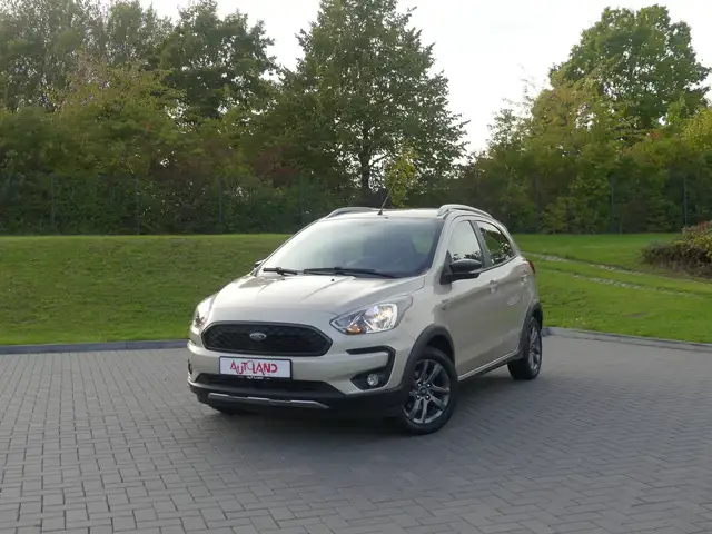 Ford Ka/Ka+ KA+ 1.2 Active Tempomat PDC Klimaaut. Bluetooth