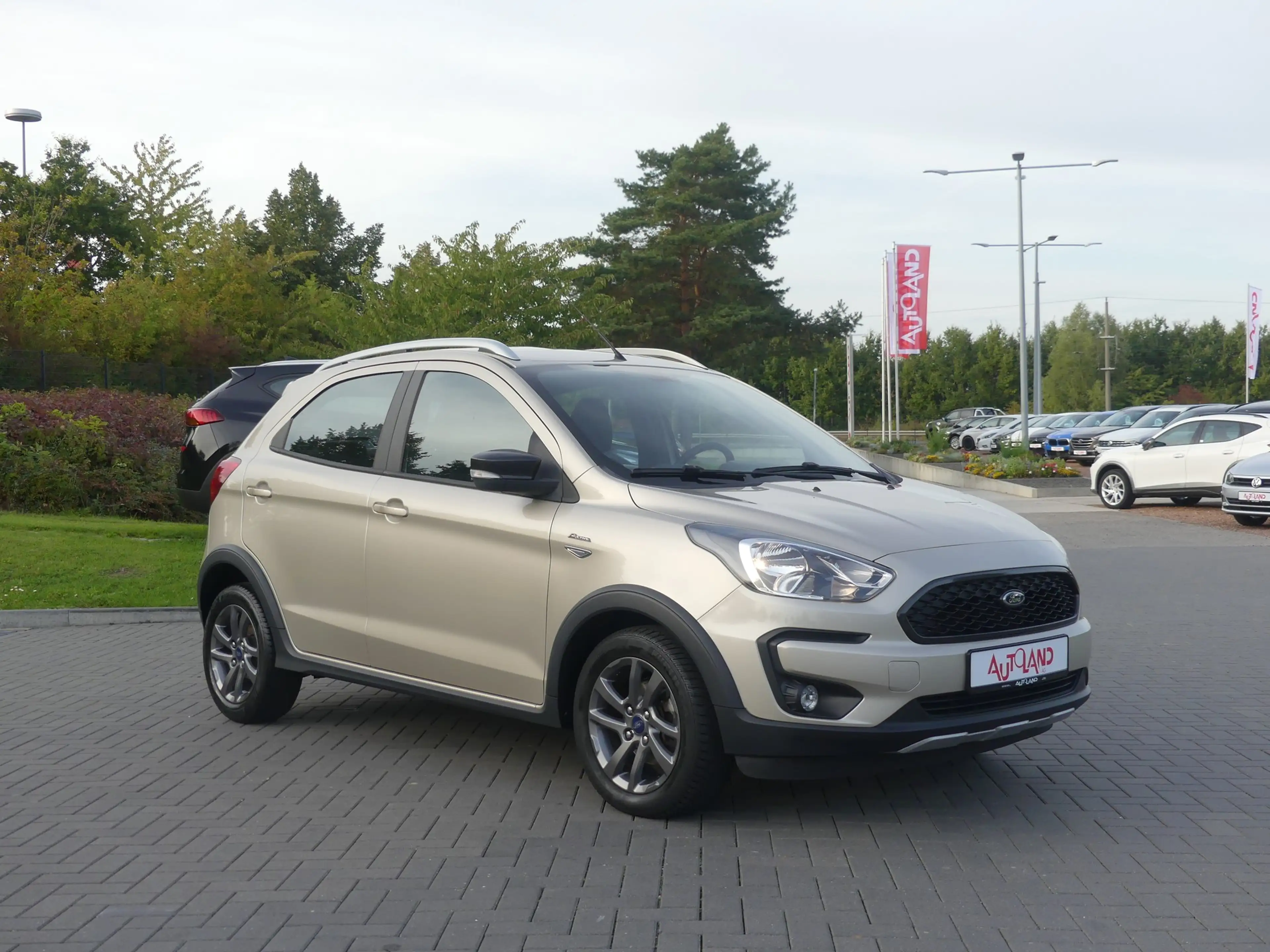 Ford Ka/Ka+ KA+ 1.2 Active Tempomat PDC Klimaaut. Bluetooth — photo 6