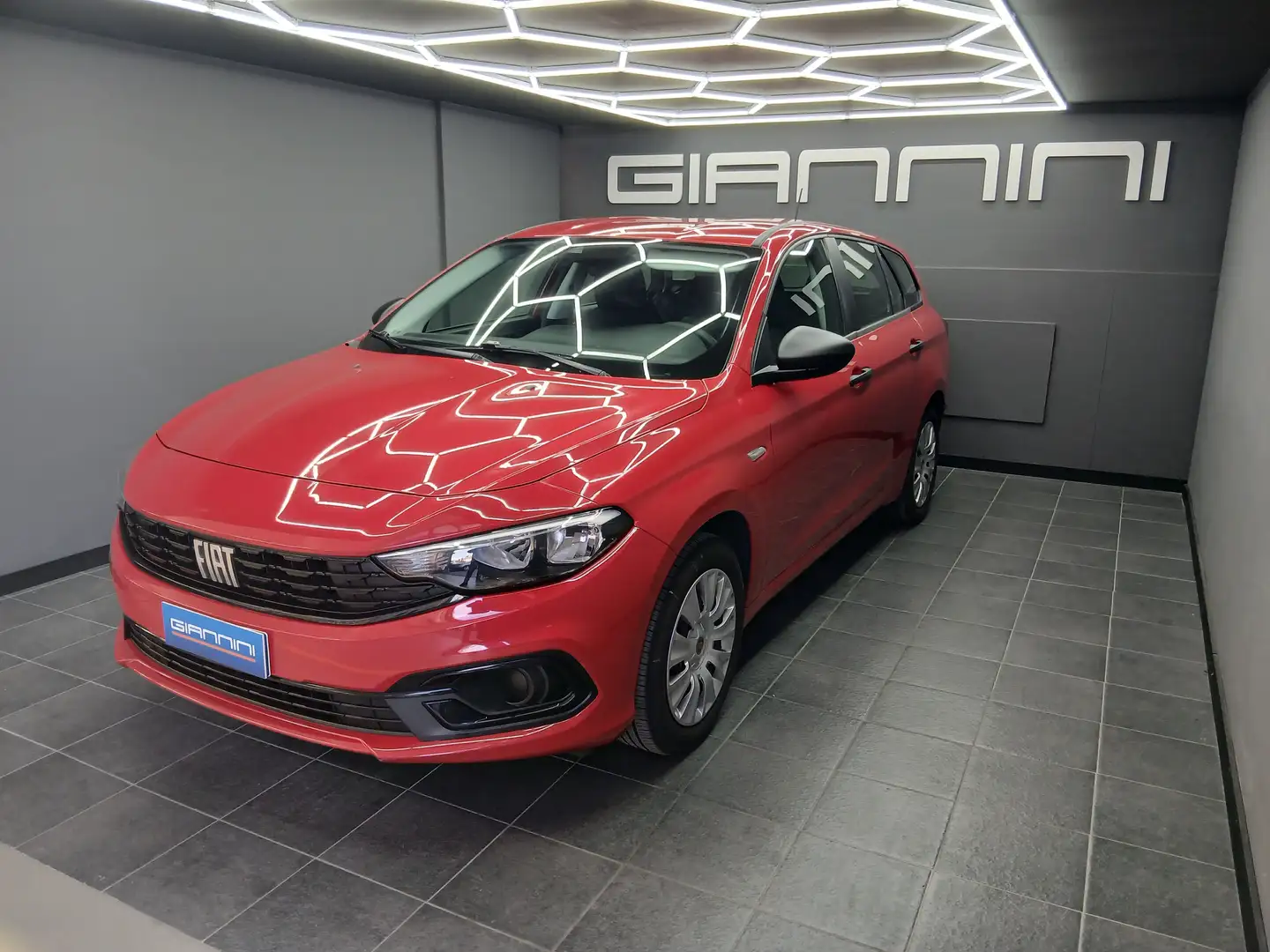 Fiat Tipo Importo di vendita effettivo senza vincoli Rosso - 1
