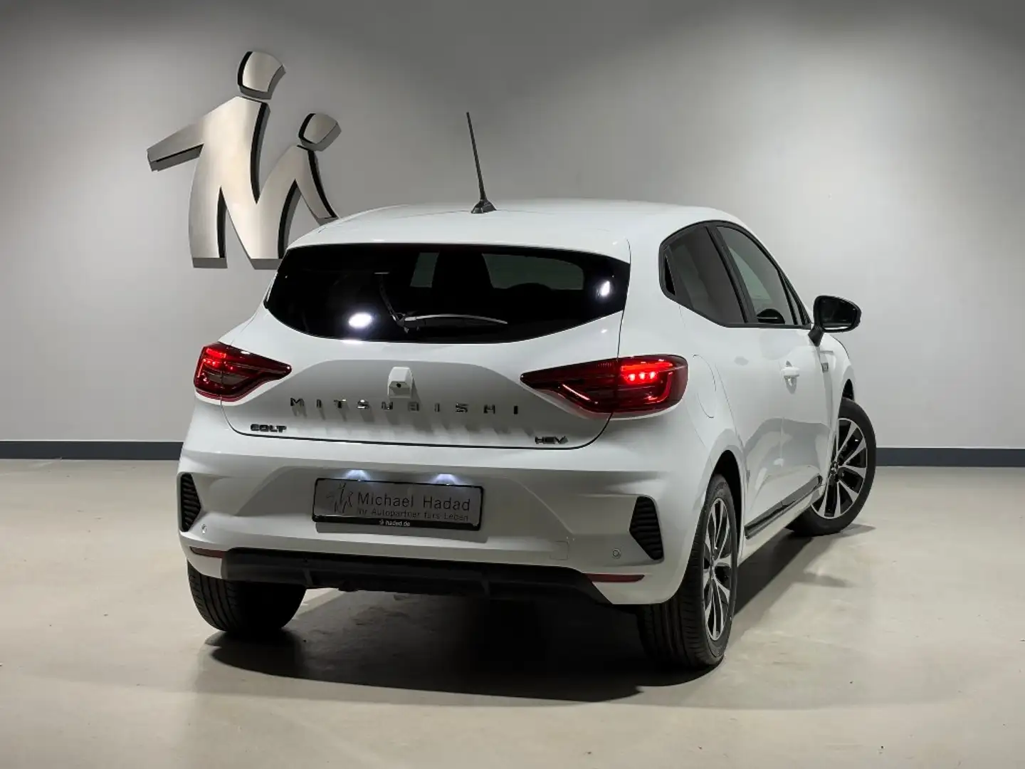 Mitsubishi Colt 1.6 Hybrid PLUS Automatik MY 2025 Weiß - 2
