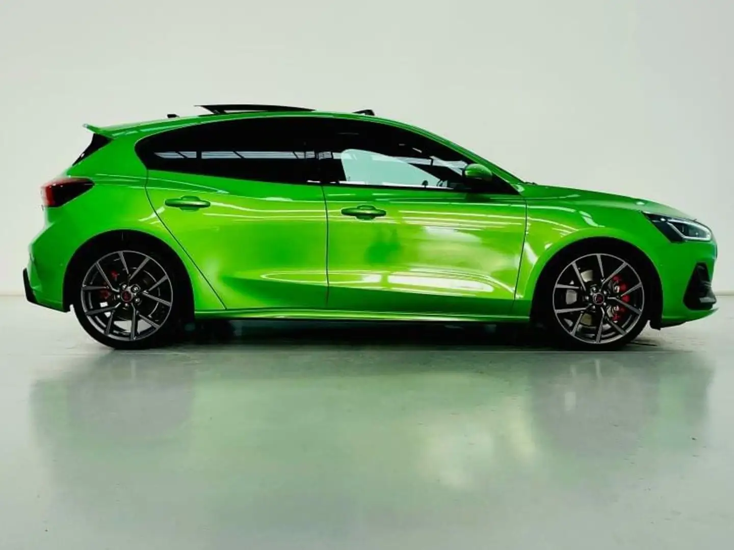 Ford Focus 2.3 Ecoboost ST Edition Vert - 1