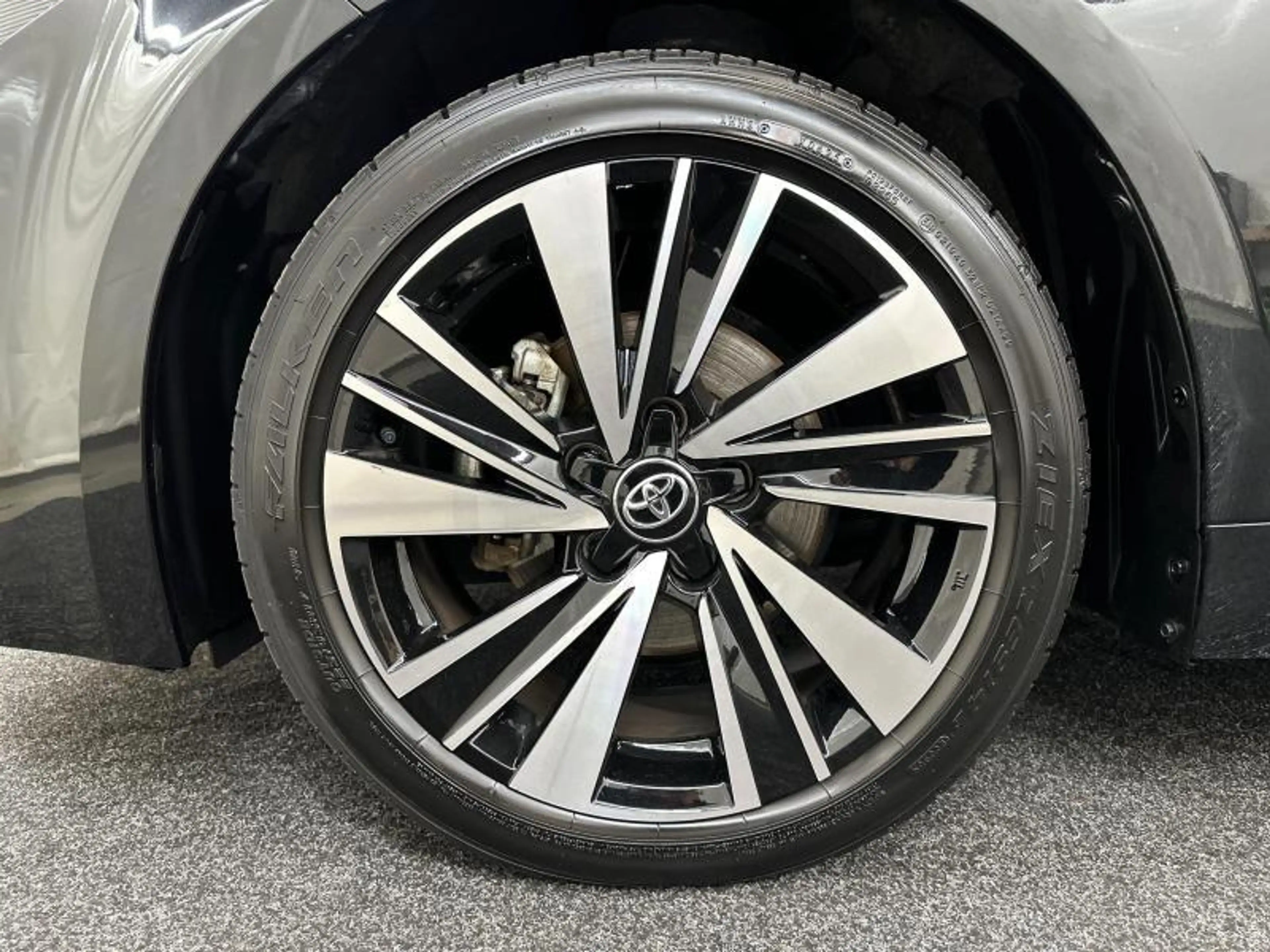 Toyota Corolla TS 140hp HEV Style — photo 15