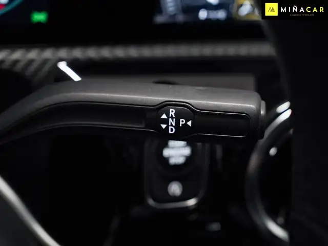 Mercedes-Benz C-Class view 10