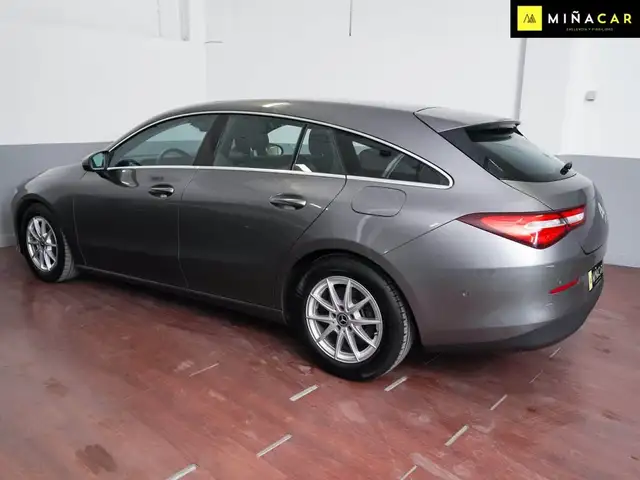 Mercedes-Benz C-Class view 5