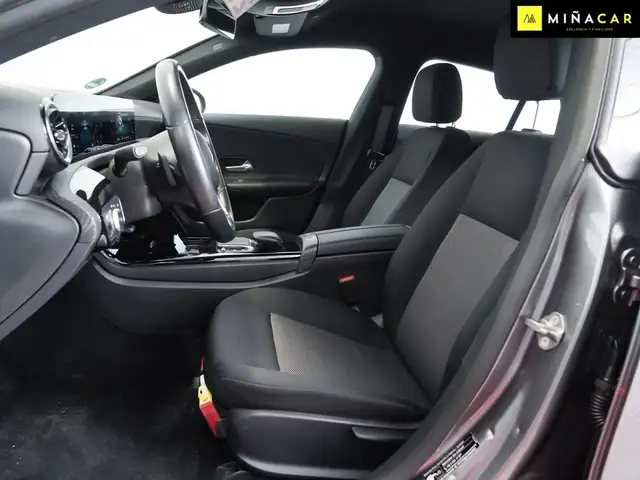 Mercedes-Benz C-Class view 7